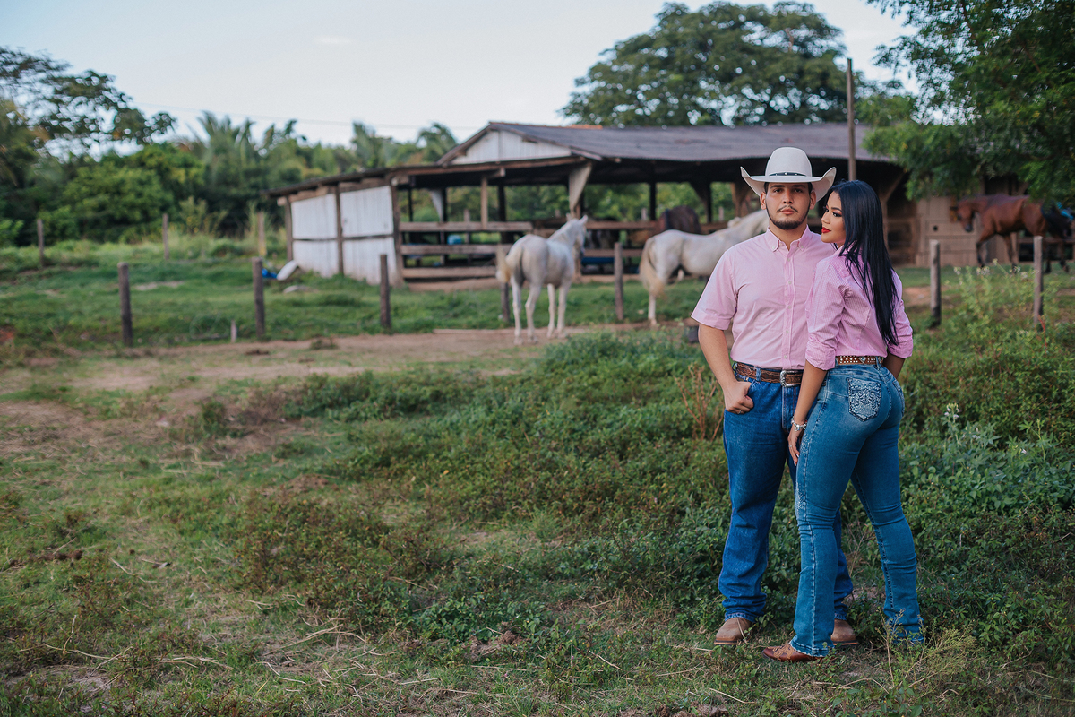 ensaio, feminino, cowntry, fazenda, casal, ensaiofeminino, moda, flaviomarques, fotografias, xinguara, sensual, fazenda, fotografia, aniversario, fax, xinguara