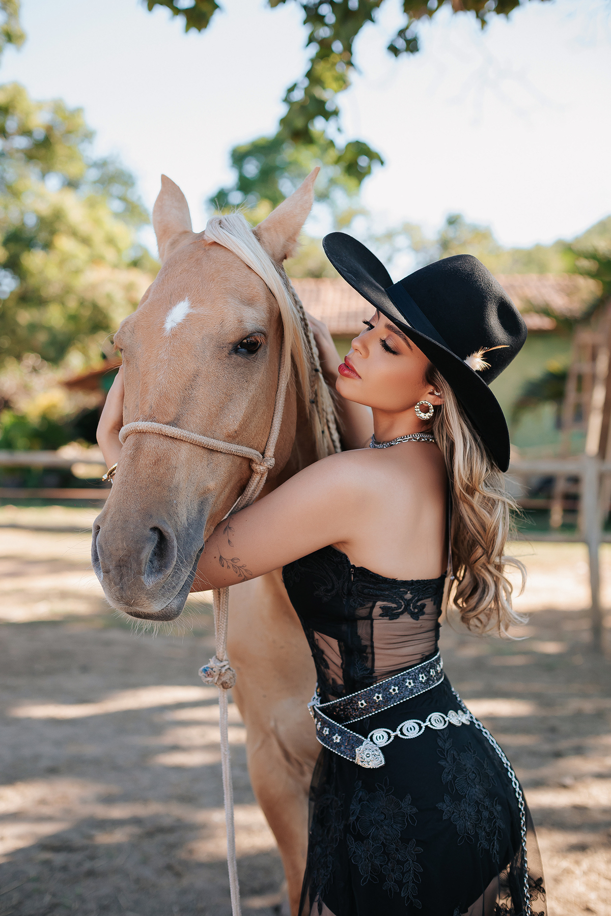 daniela, braz, ensaio, feminino, tucumã, cavalo, preto, mulher, sensual, make, cabelo, chapéu, cavalos, fazenda, flavio, marques, fotografo, mulheres, feminino, moda,