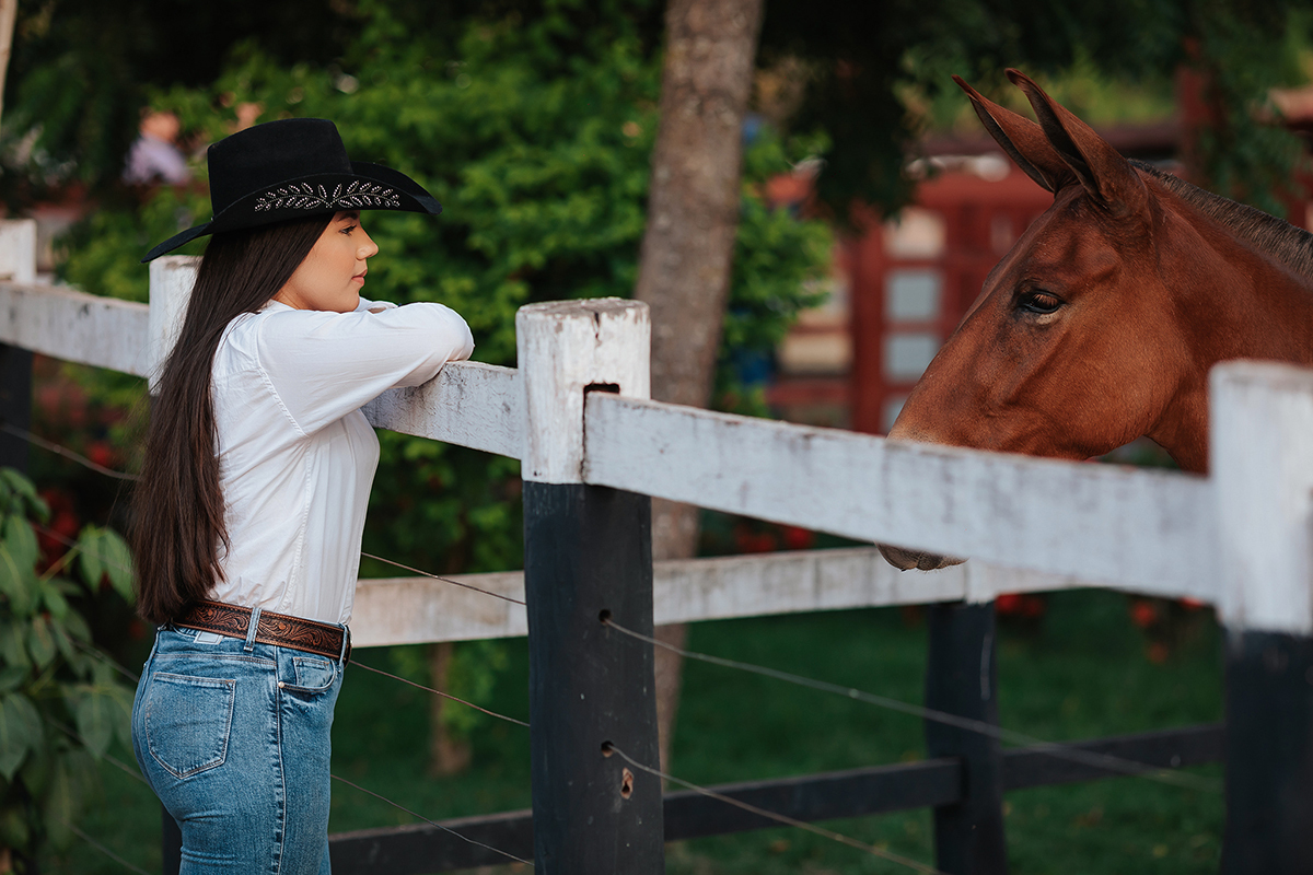 ensaio, 15 anos, cowntry, xinguara, malu couto, xinguara, feminino, cavalos, mula, mlher, cowntry, fotos, flaivomarquesfotografias