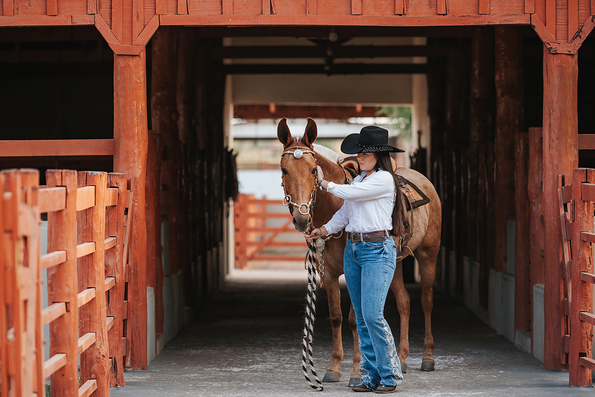 ensaio, 15 anos, cowntry, xinguara, malu couto, xinguara, feminino, cavalos, mula, mlher, cowntry, fotos, flaivomarquesfotografias