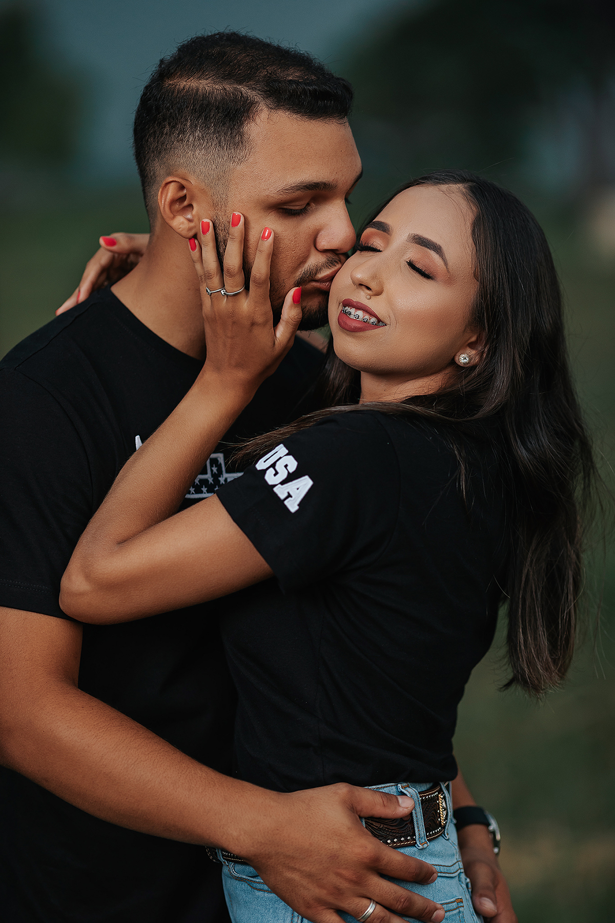 casal, xinguara, bruna, gabriel, ensaio casal, fotos, ensaio externo, fotografia, flavio, marques, casal, abraçando, xinguara, externo, fazenda, real ranch,