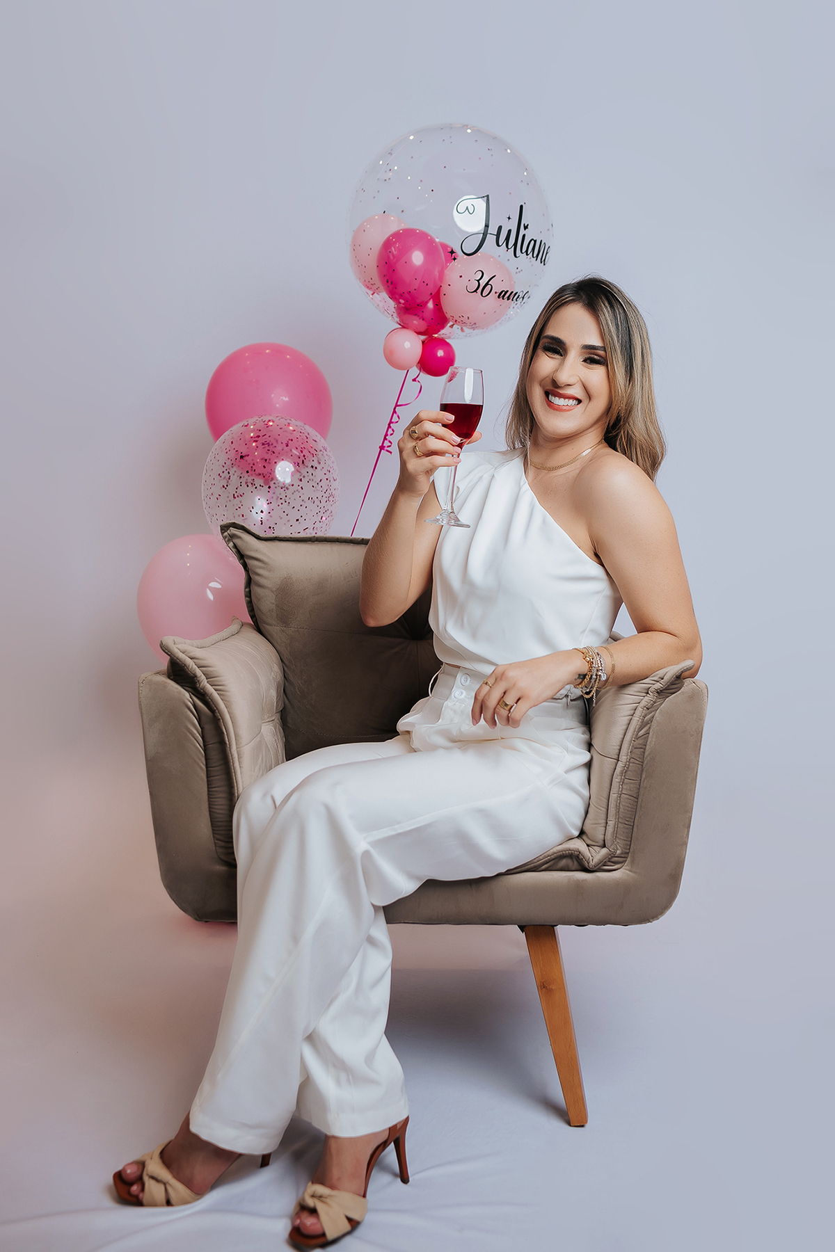 ensaio, feminino, fotos, criativa, xinguara, luz, rosa, balão, aniversaio,  juliane, flaviomarques, fotografias, casamento, mulheres