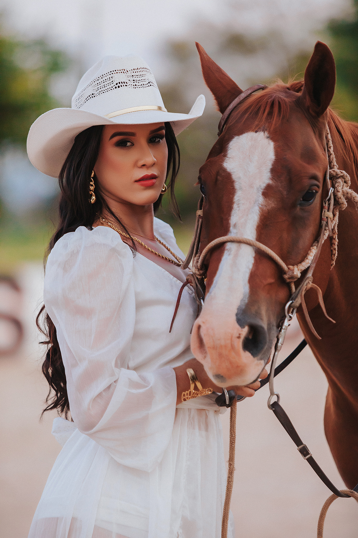 alline, teixeira, ensaio, fotográfico, xinguara, flaviomarques, fotografias, sensual, country, mulher, sexy, cavalos, fim do dia, por do sol, sol, verão, rainha, fax, 2024