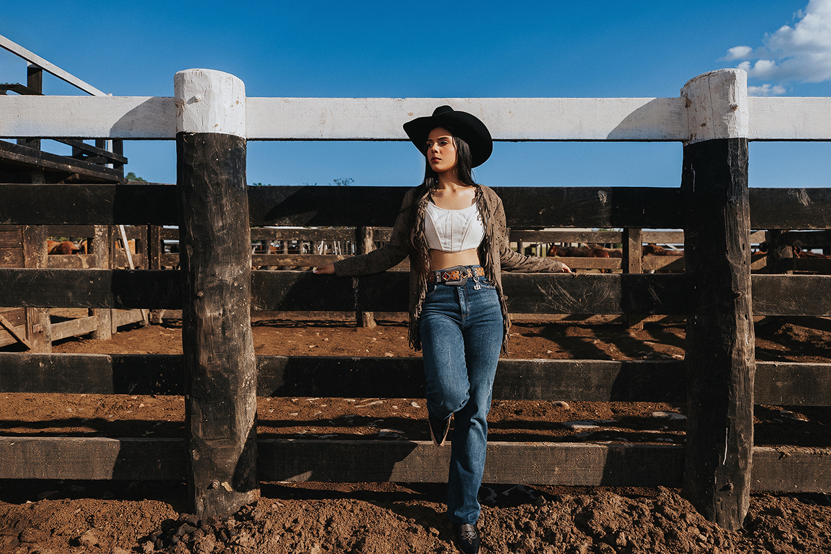 vitoria, cristina, fazenda, country, cavalos, sensual, rainha fax, xinguara, fotos, criativas, mulher, fotos, fotografo, flaviomarques,