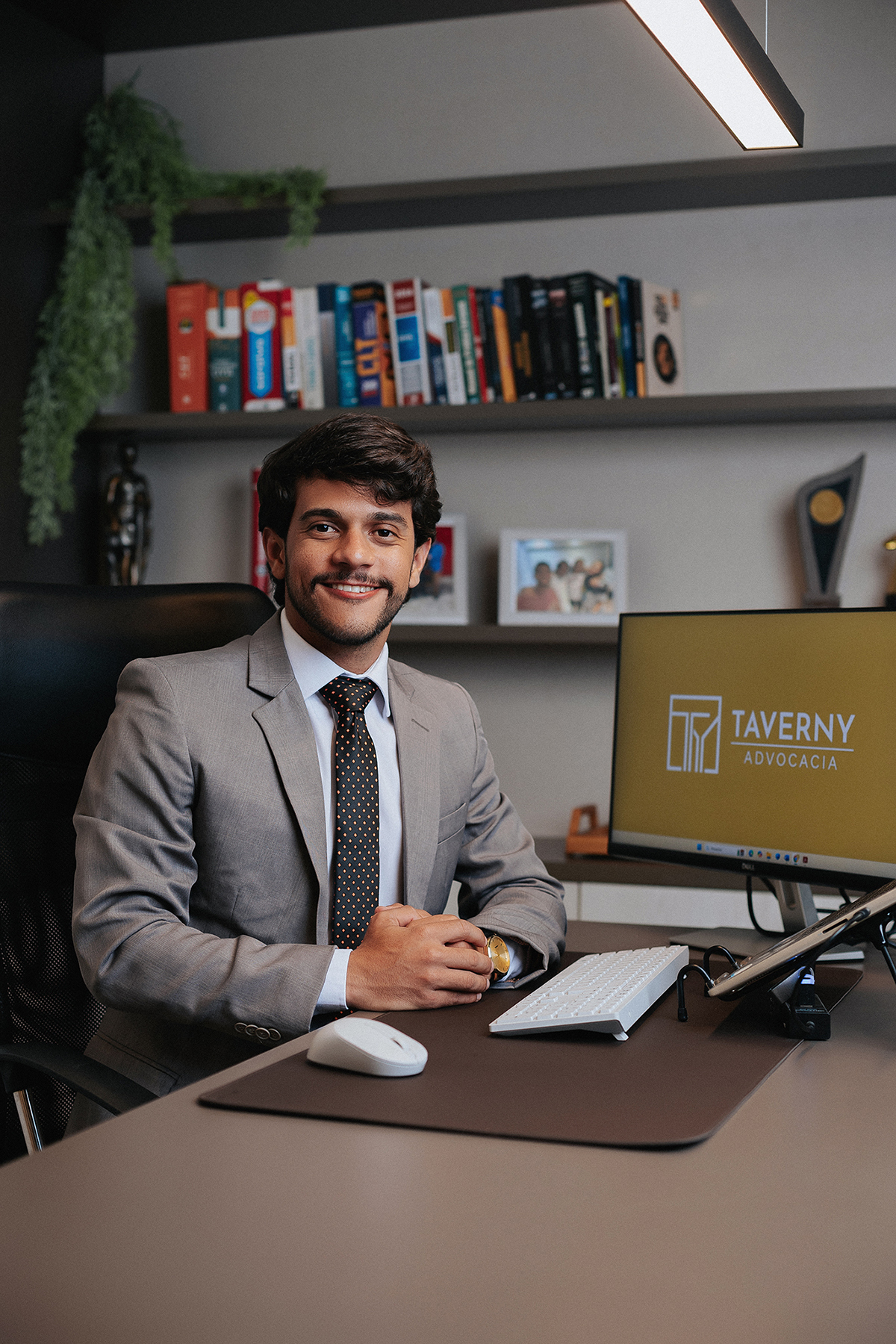 dr wilton, advogado, xinguara, clt, direito, trabalhista, escritório, advocacia, xinguara, taverny, dr, causidico, jurista, tribunal, trabalho, xinguara, flaviomarquesfotografias, xinguara