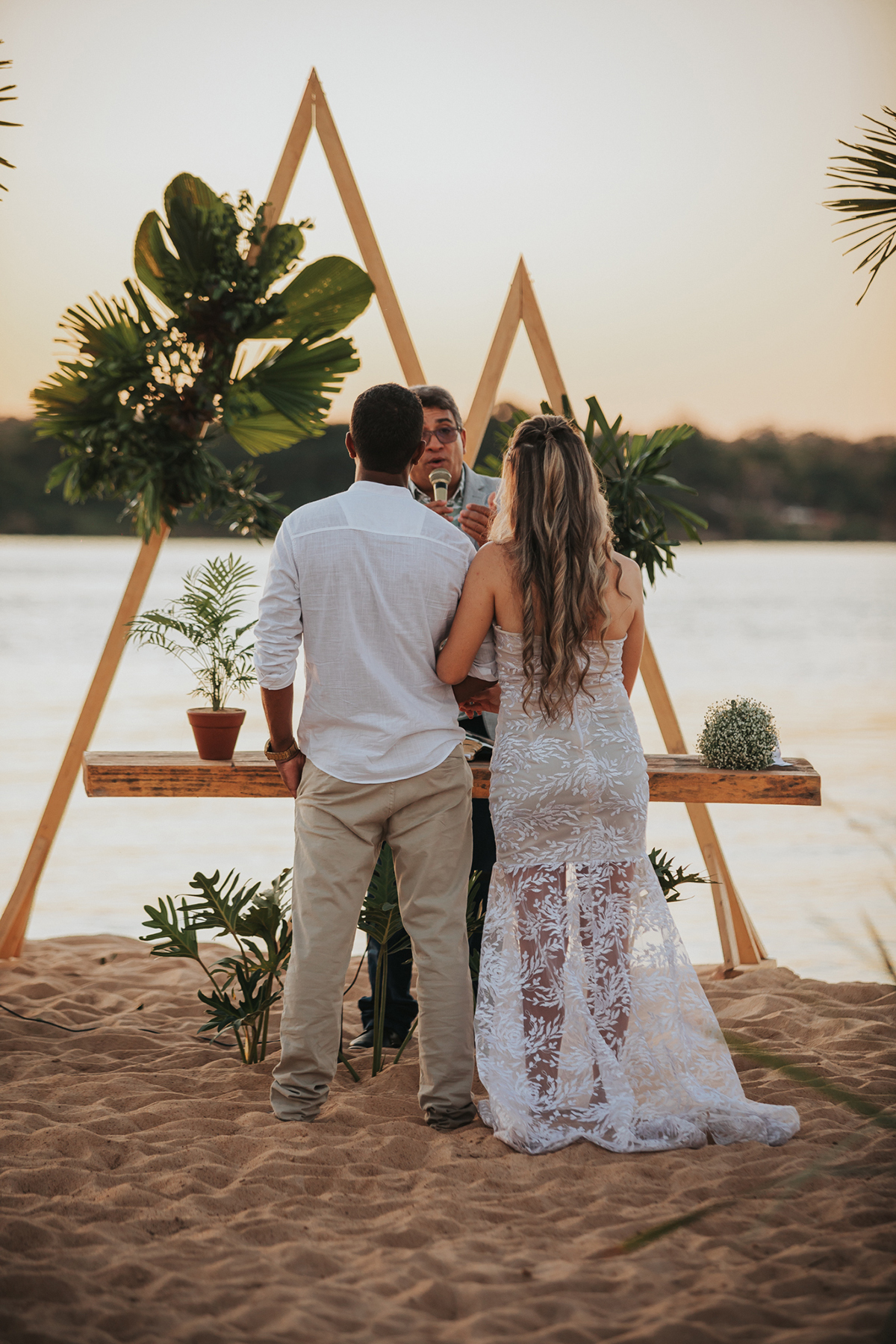 casamento, barbara, klezio, pontão, xinguara, são, josé, fotos, praia, casamento, flaviomarquesfotografias, ensaio, noiva, noivo, vestido, noiva, penteado, cabelo, maquiagem, flaviomarquesfotografias