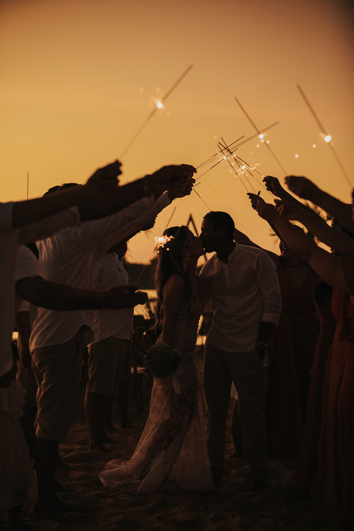 casamento, barbara, klezio, pontão, xinguara, são, josé, fotos, praia, casamento, flaviomarquesfotografias, ensaio, noiva, noivo, vestido, noiva, penteado, cabelo, maquiagem, flaviomarquesfotografias