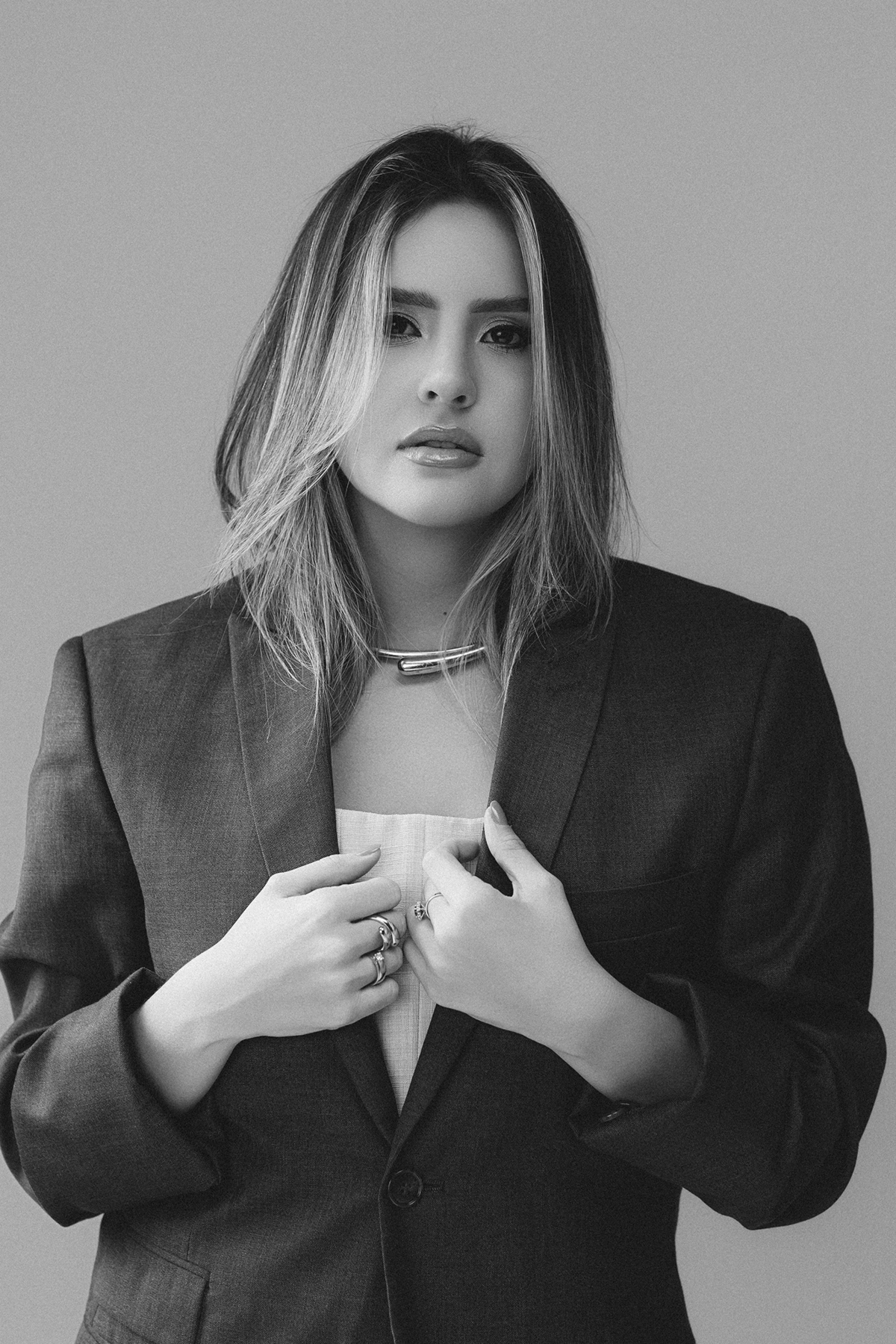 ensaio, feminino, mulher, sorrindo, médica, samara, ribeiro, posicionamento, perfil, profissional, ensaio, estudio, flavio, marques, fotografias, fotógrafo, xinguara, tucumã, são félix do xingu, flaviomarques fotografias