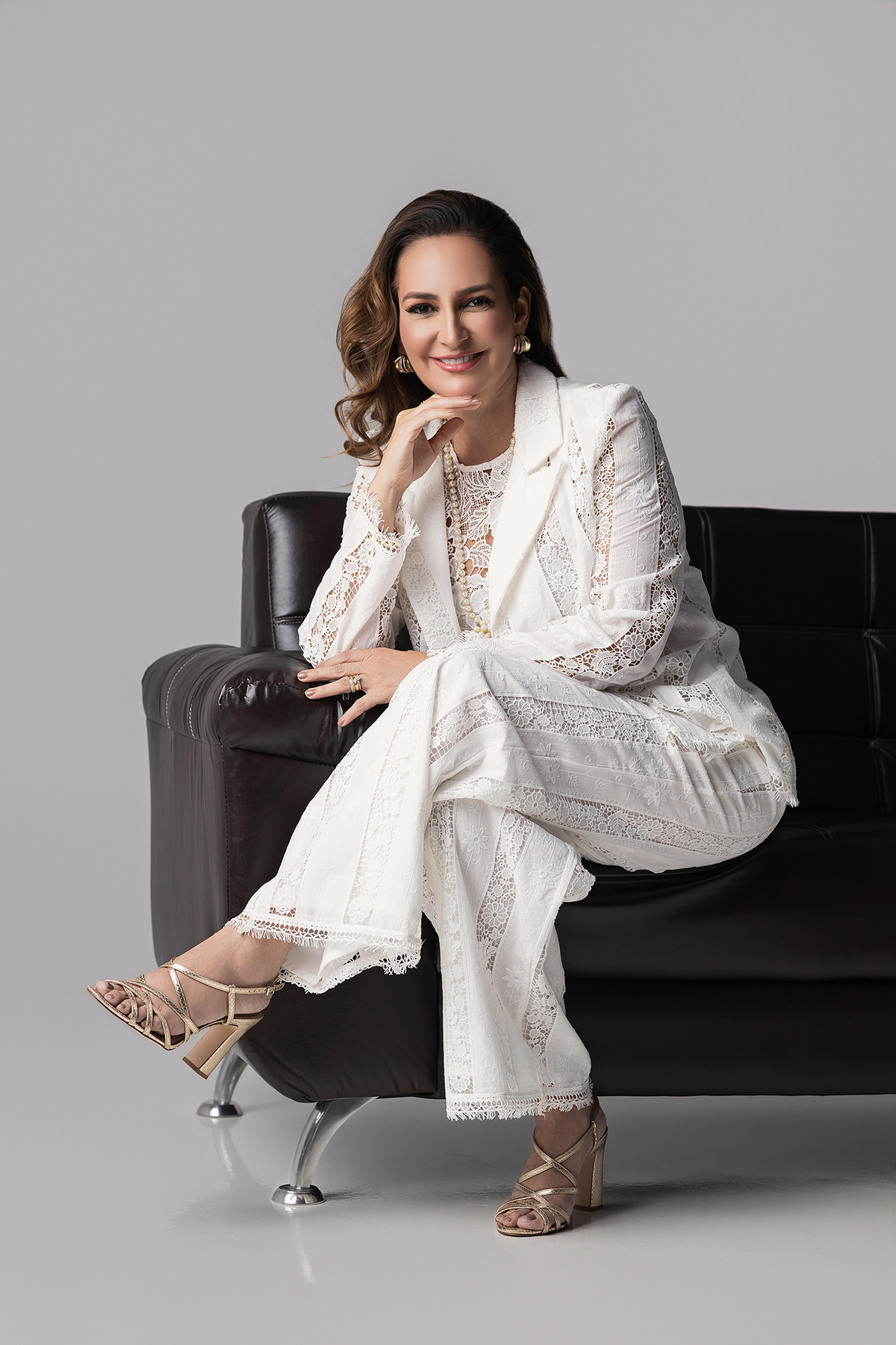 Dra Karina Vuolo, ensaio, feminino, mulher, JK vuolo, joias, cop30, ensaio karina vuolo, fotografo flaviomarquesfotografias, ensaio, feminino, mulher, xinguara, beleza, posicionamento de marca, perfil criativo, ensaio make