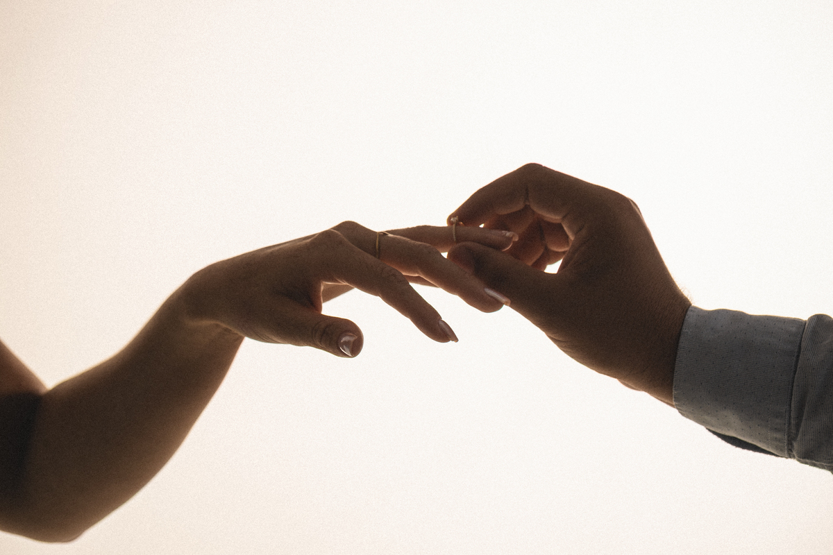 ensaio, casal, noivado, flores, estudio, ensaio noivos, noiva, flores, maquiagem, estudio, sessão fotográfica, casal, flaivomarquesfotografias, xinguara, fotografo casamento, fotografo casal, fotografo familia, fotografo