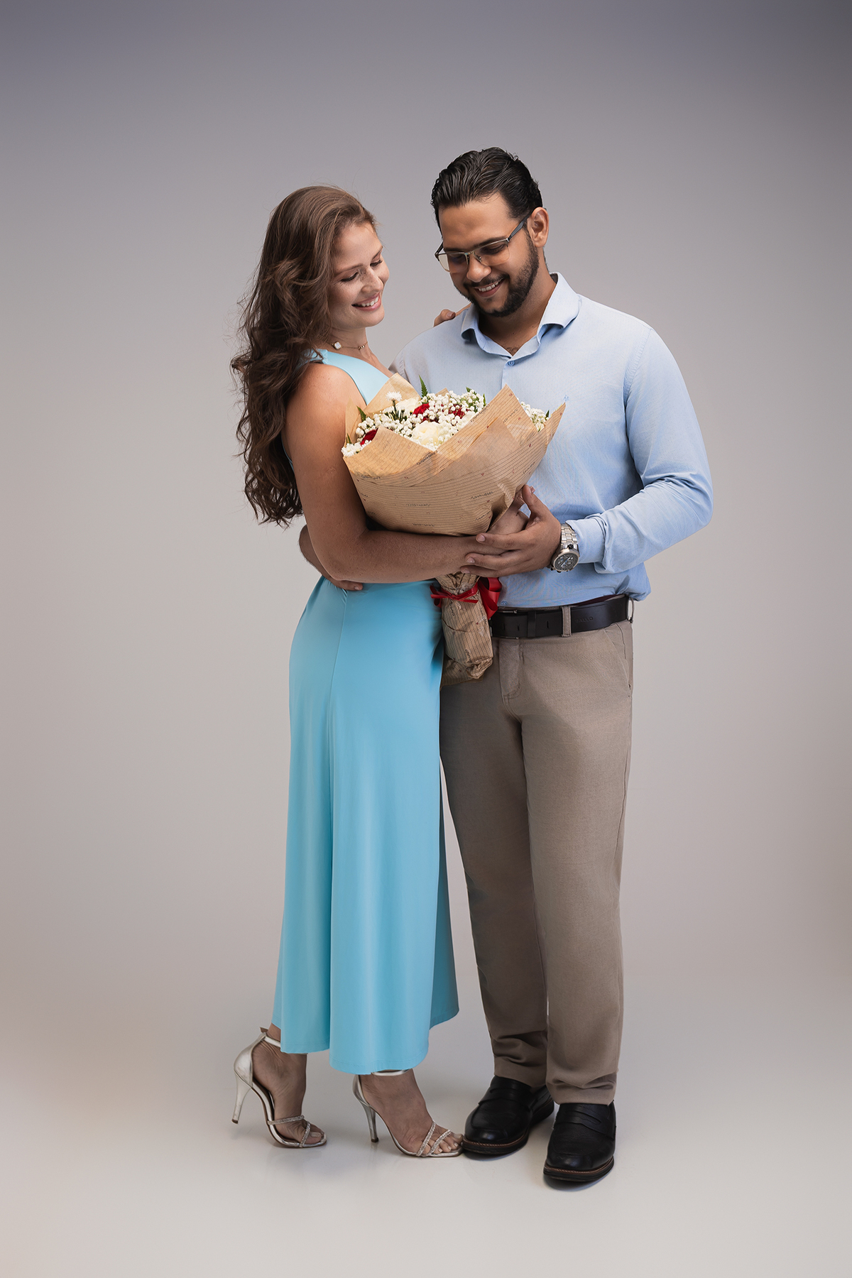 ensaio, casal, noivado, flores, estudio, ensaio noivos, noiva, flores, maquiagem, estudio, sessão fotográfica, casal, flaivomarquesfotografias, xinguara, fotografo casamento, fotografo casal, fotografo familia, fotografo