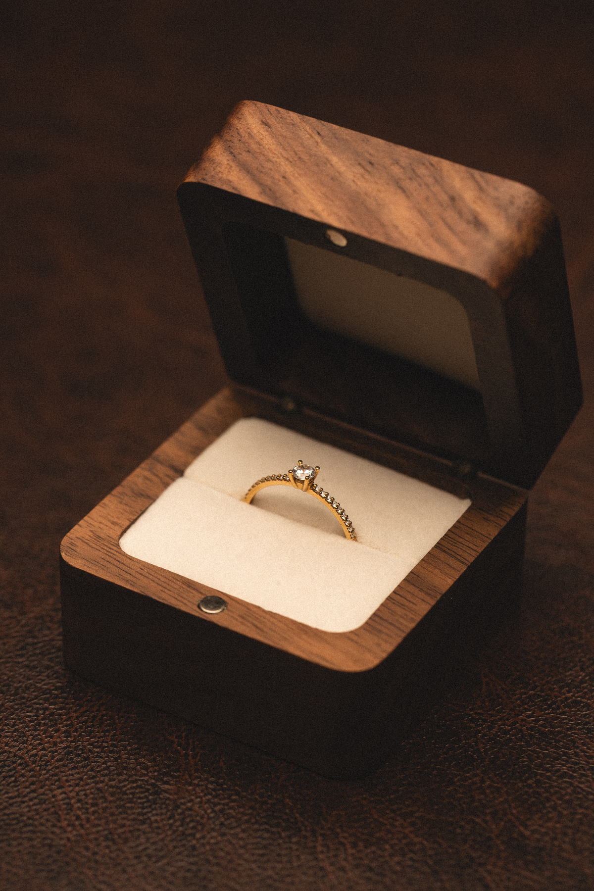 ensaio, casal, noivado, flores, estudio, ensaio noivos, noiva, flores, maquiagem, estudio, sessão fotográfica, casal, flaivomarquesfotografias, xinguara, fotografo casamento, fotografo casal, fotografo familia, fotografo