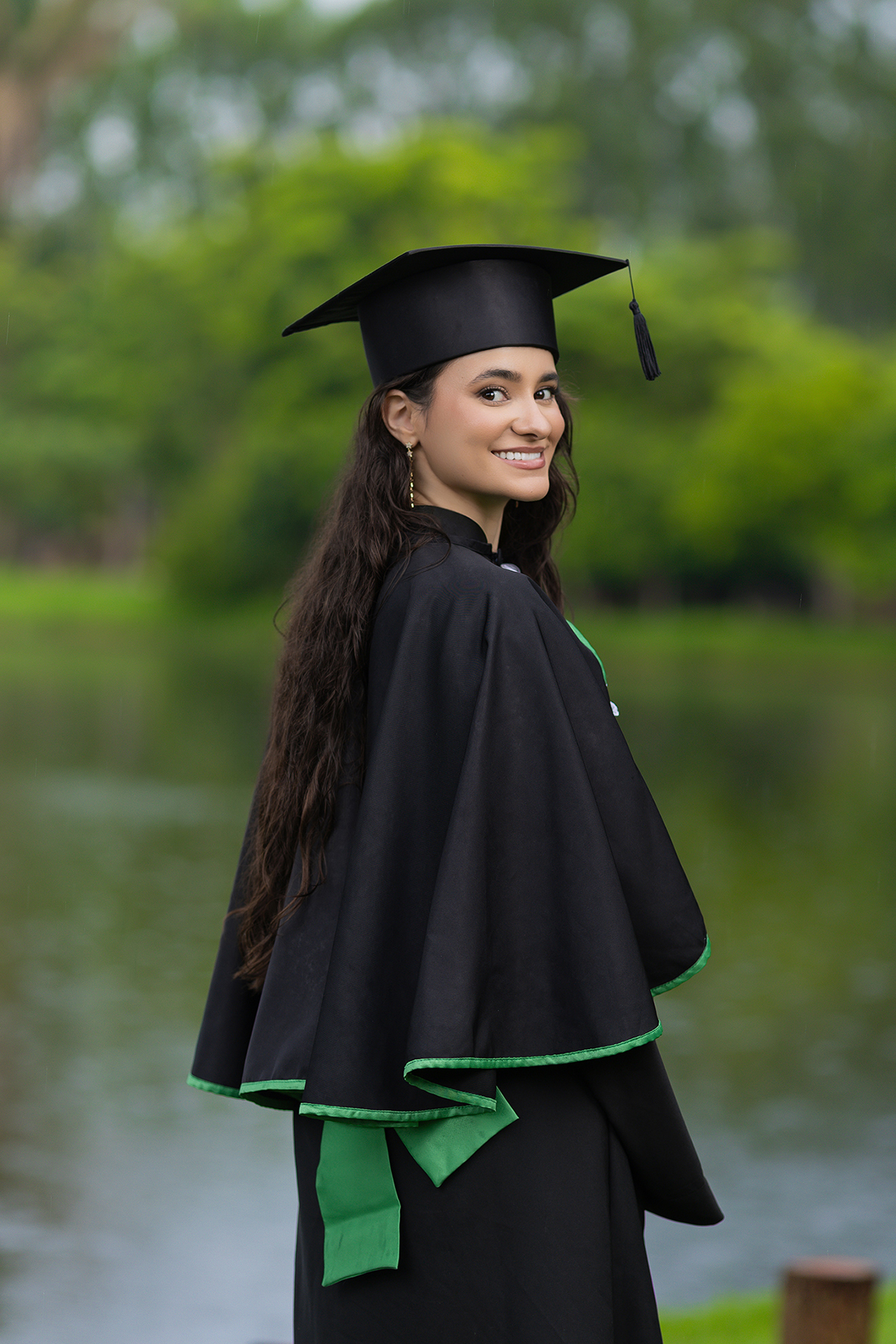 formando, ensaio, medicina, xinguara, familia, médicos, ester, rafael, navel veiculos, xinguara, fotos, externas, ensaio, chuva, mulher, homem, familia, fotos, criativas, flaviomarquesfotografias