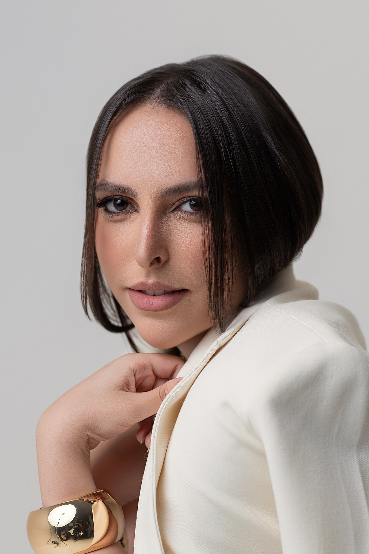 isabella bravo, ensaio, feminino, posicionamento de imagem profissional, xinguara, arquiteta, ensaio, estudio, fotográfico, flaviomarquesfotografias, instagram, fotos, clean, mulher, cabelo, maquiagem, posicionamento