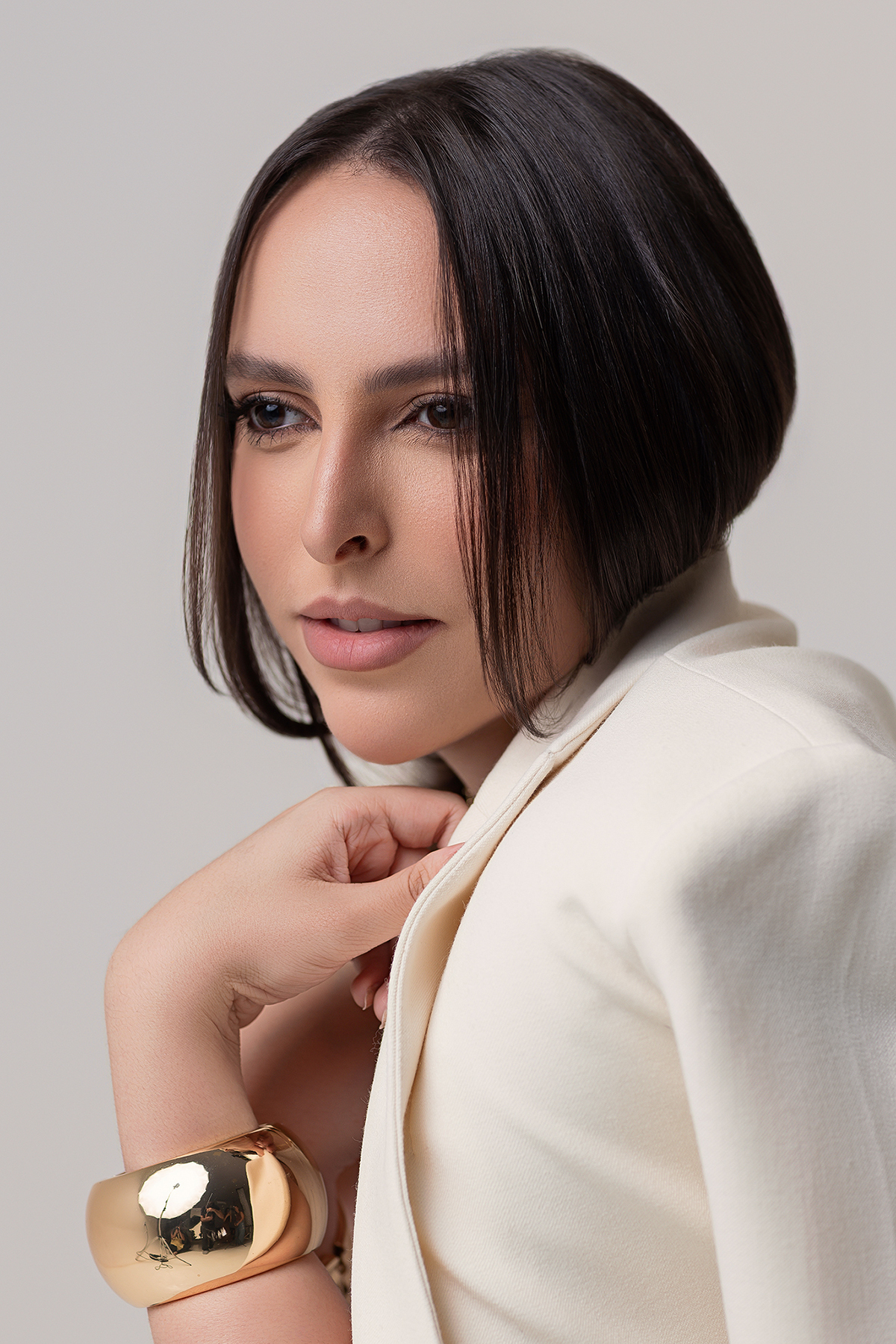 isabella bravo, ensaio, feminino, posicionamento de imagem profissional, xinguara, arquiteta, ensaio, estudio, fotográfico, flaviomarquesfotografias, instagram, fotos, clean, mulher, cabelo, maquiagem, posicionamento