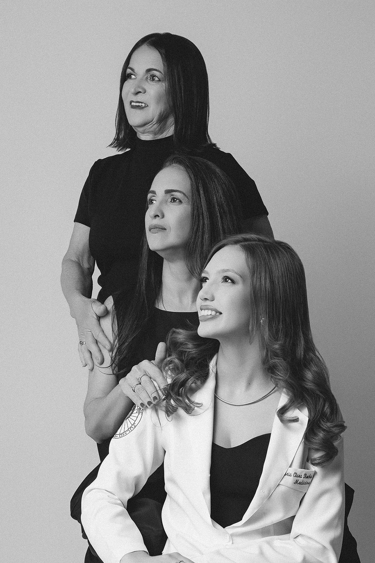 Meio médico, formatura, fotos, formando, estudio, xinguara, flaviomarquesfotografias, ensaio, feminino, familia, estudio, cleia nunes, fotos, medicina, formatura, formando, beca, jaleco