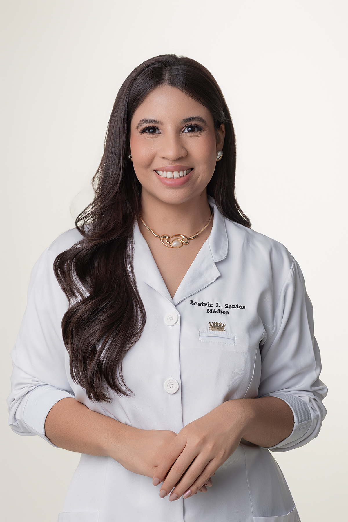 Meio médico, formatura, fotos, formando, estudio, xinguara, flaviomarquesfotografias, ensaio, feminino, familia, estudio, cleia nunes, fotos, medicina, formatura, formando, beca, jaleco