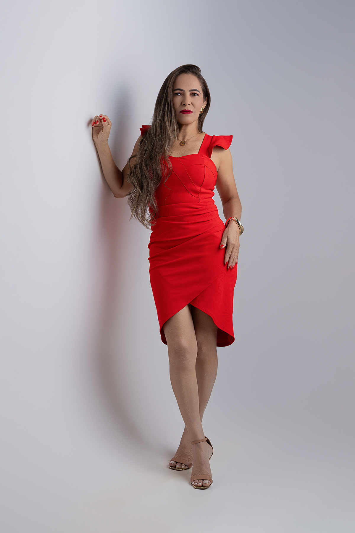 Luciana, ensaio, feminino, estudio, fotos, criativas, look vermelho, vermelho, fotos, luz, flaivomarquesfotografias