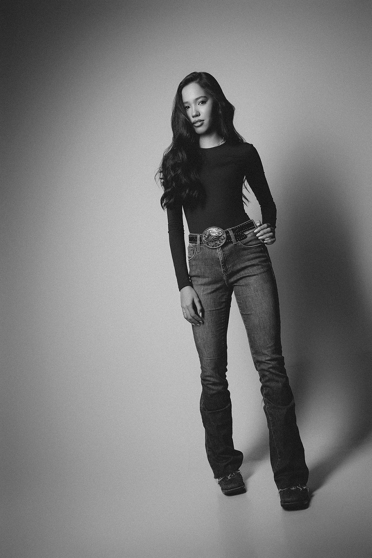 ensaio, 15 anos, fotos, estudio, sofia, duarte, sofia duarte, xinguara, aniversario, debutante, flavio, fotografo, xinguara, pará, mulher, vestido azul, cabelo, maquiagem, penteado, flaviomarquesfotografias