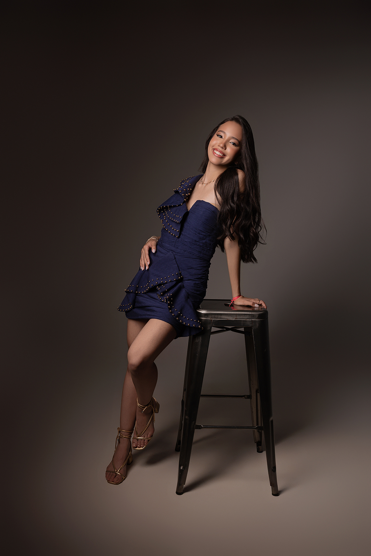 ensaio, 15 anos, fotos, estudio, sofia, duarte, sofia duarte, xinguara, aniversario, debutante, flavio, fotografo, xinguara, pará, mulher, vestido azul, cabelo, maquiagem, penteado, flaviomarquesfotografias