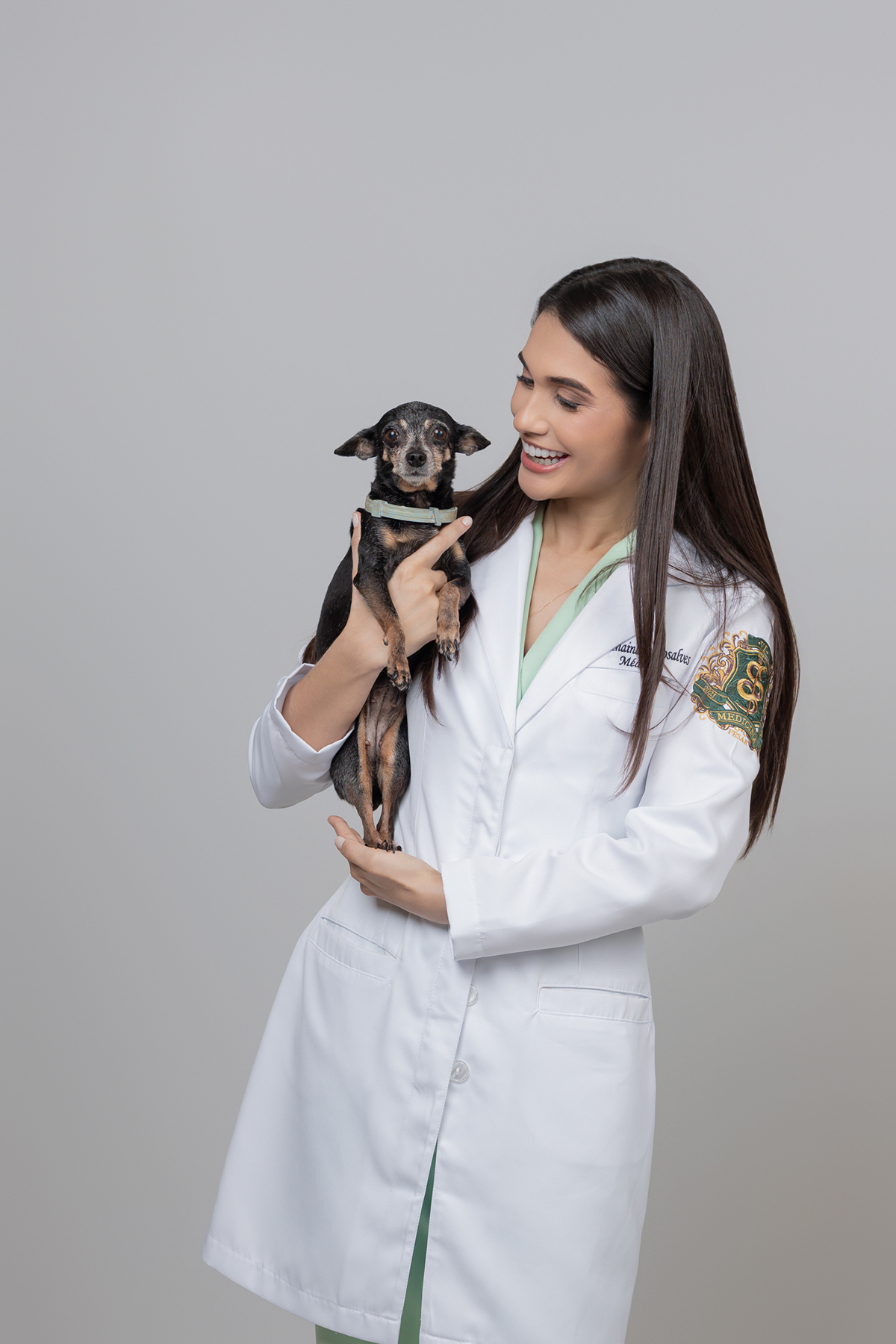 Thainara Rosalves, ensaio, formatura, formanda, médica, medicina, fotos, formanda, familia, clinica, ensaio formatura, fotos familia formatura, aluno medicina, fotos criativas, ensaio medica, flaviomarquesfotografias