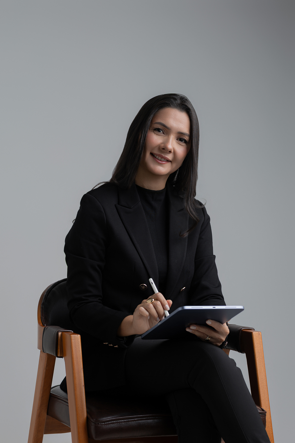 dra ésia lopes, médica pediatra, ensaio fotográfico, fotos criativas, médica pediatra, pediatria, crianças, saúde infantil, xinguara, consultório, fotógrafo flaviomarquesfotografias