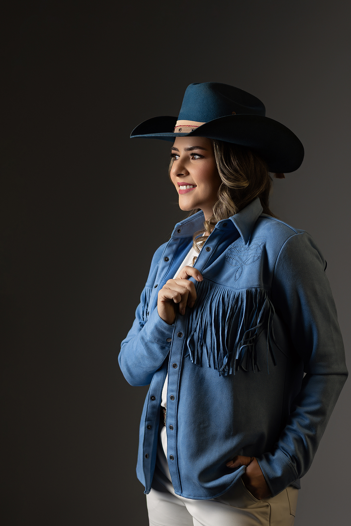 Débora Faria, ensaio country, celeiro farm, ensaio feminino, fotos criativas, ensaio estudio, loja de roupas, cavalgadas, cavalos, festa de peao, roupas, mulheres, celeiro farm xinguara, celeiro xinguara, ensaio flaviomarquesfotografias