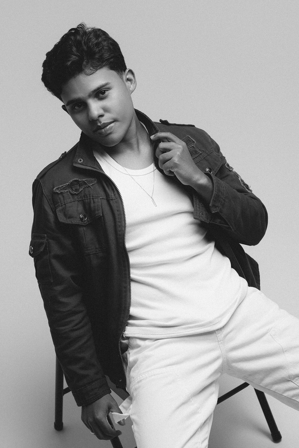 ensaio masculino, mateus coutinho, flaviomarquesfotografias, xinguara, fotos, criativas, luz, preto e branco, flaviomarquesfotografias, fotografia masculina, ensaio, 