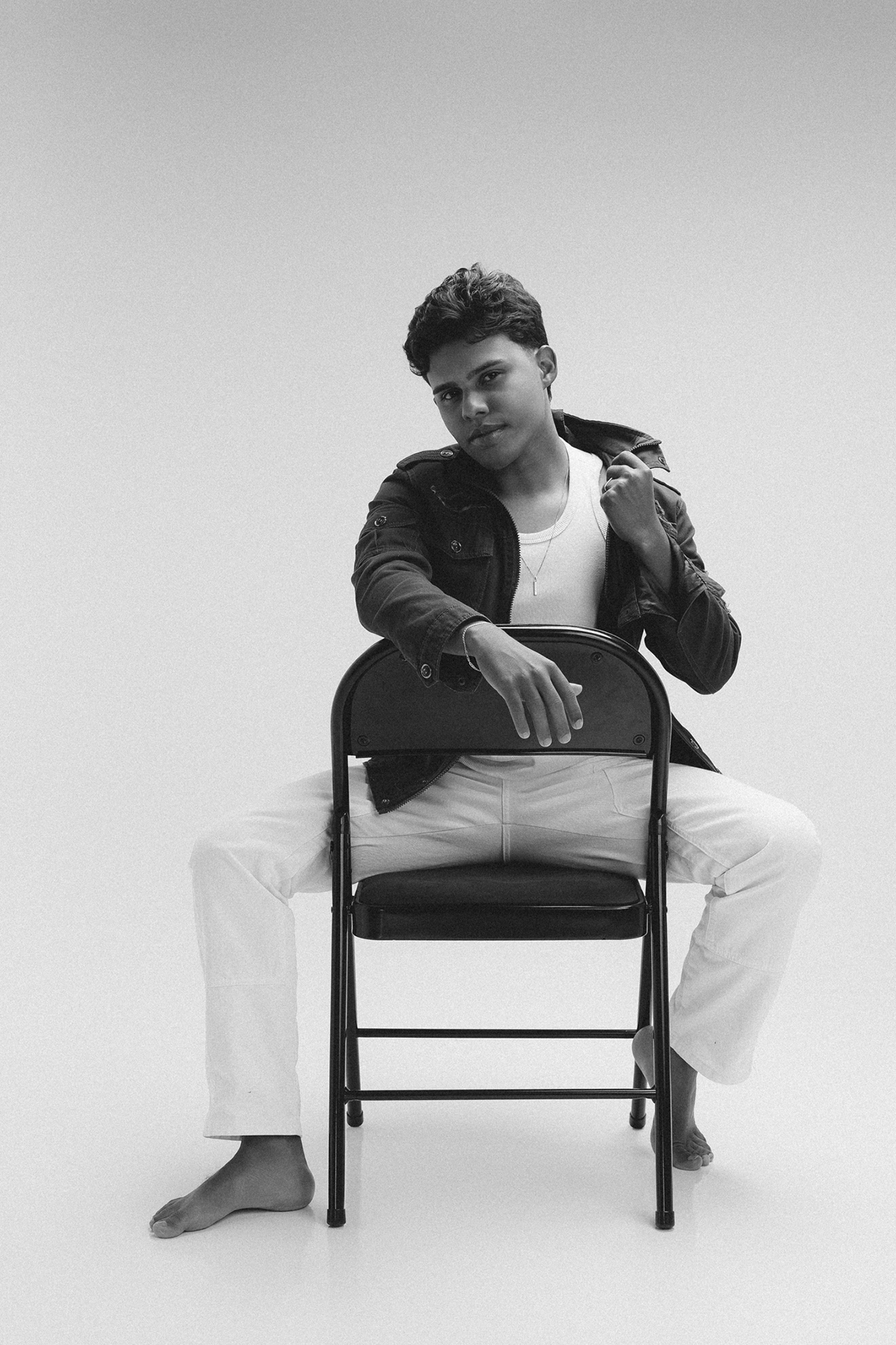 ensaio masculino, mateus coutinho, flaviomarquesfotografias, xinguara, fotos, criativas, luz, preto e branco, flaviomarquesfotografias, fotografia masculina, ensaio, 