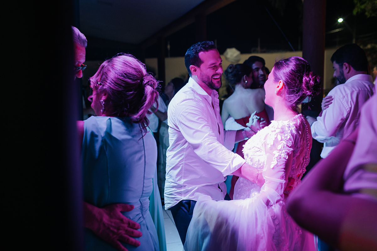 renata, vinicius, casamento, são félix do xingu, fotografo, santo, maria madalena, noivos, xingu, casamento, igreja catolica, noivos, noiva, fotos, flaviomarquesfotografias