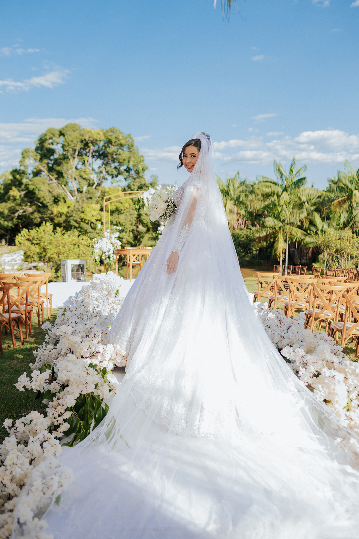 casamento, noiva, cabelo, vestido, noiva, casamento, decoração, ar livre, noiva, noivo, vestido noiva, cabelo noiva, ensaio, feminino, sonho, casamento, maquiagem, evilany, tucumã, ourilândia, Pará, Xinguara,