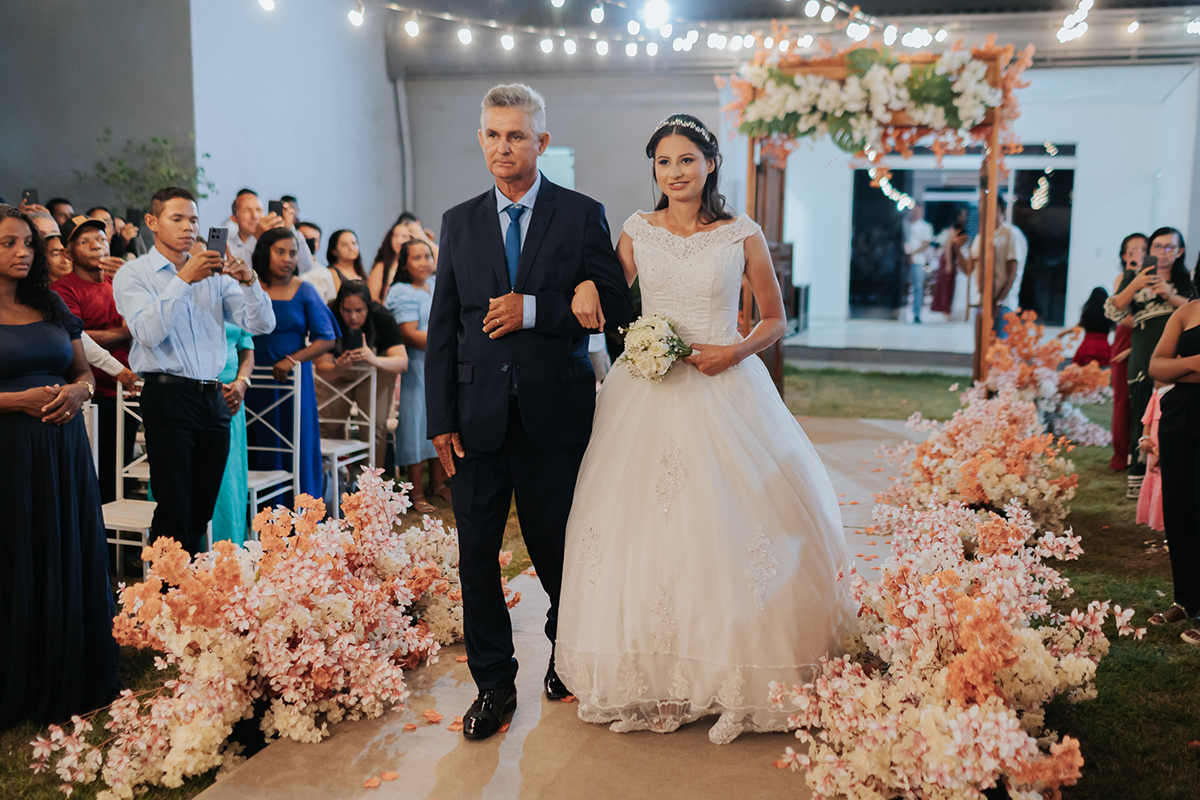 casamento, são félix do xingu, labelle, requinte decorações, fotografia, flaviomarquesfotografias, pará, noivos, casamento, cerimônia, ensaio, noiva, penteado, cabelo, casamento, ar livre, flaviomarquesfotografias, fotográfo, flavio marques.