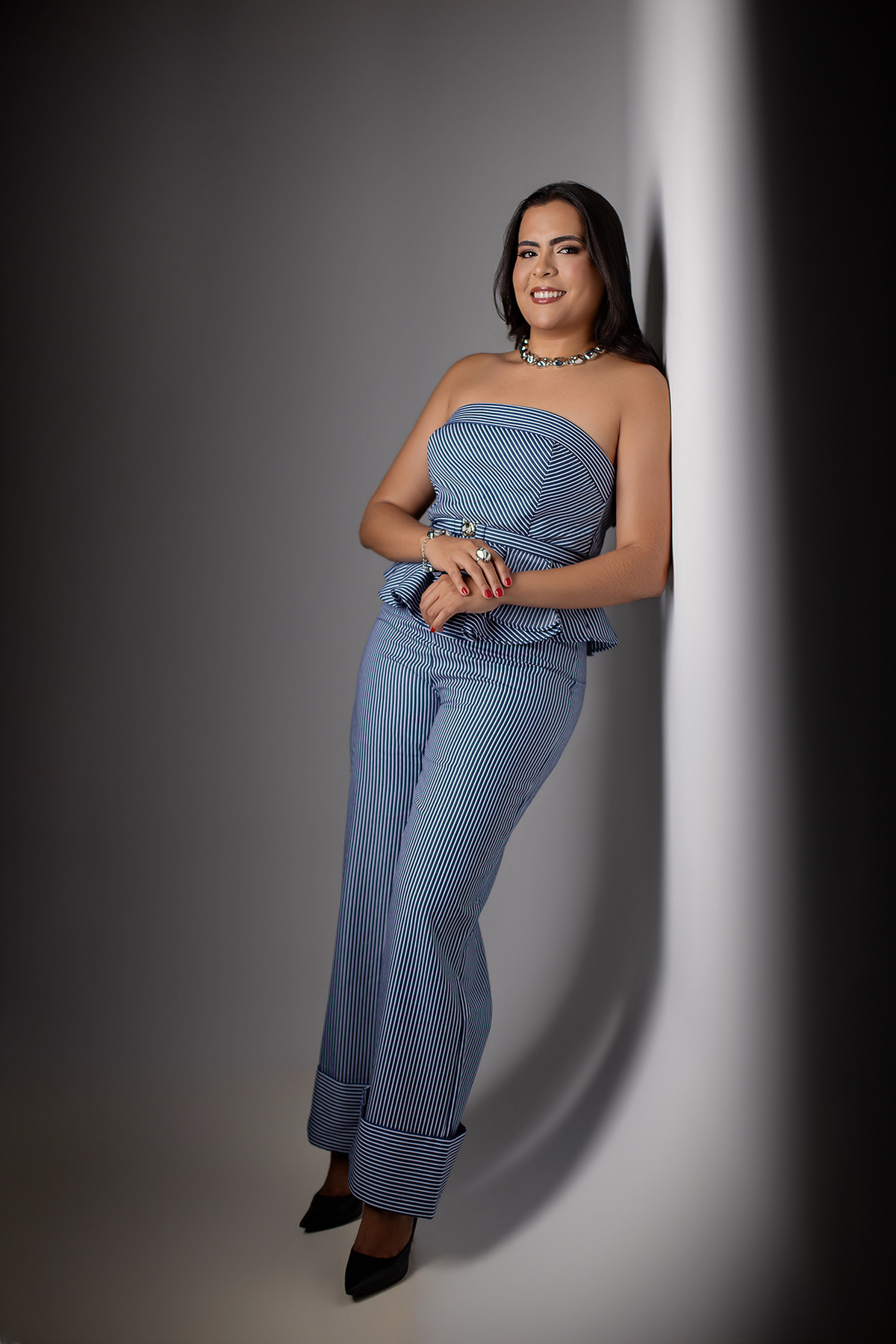 graciele cruz, advogada, ensaio fotográfico, posicionamento profissional, foto estudio, estudio fotográfico em xinguara, flavio marques, fotografias, ensaio feminino, casamento, aniversario, luz, poses ideias, ideias fotos, fotos advogada