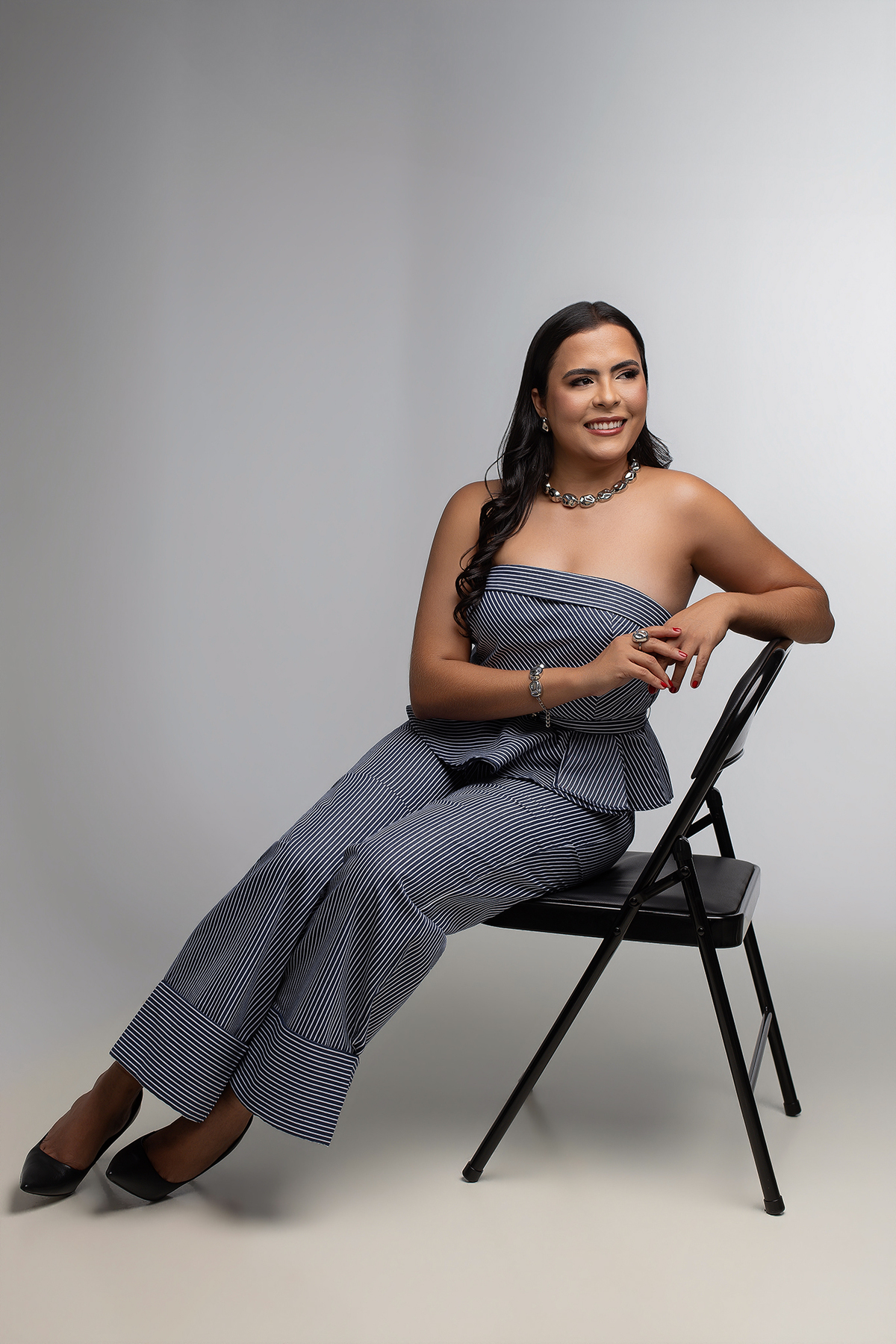 graciele cruz, advogada, ensaio fotográfico, posicionamento profissional, foto estudio, estudio fotográfico em xinguara, flavio marques, fotografias, ensaio feminino, casamento, aniversario, luz, poses ideias, ideias fotos, fotos advogada