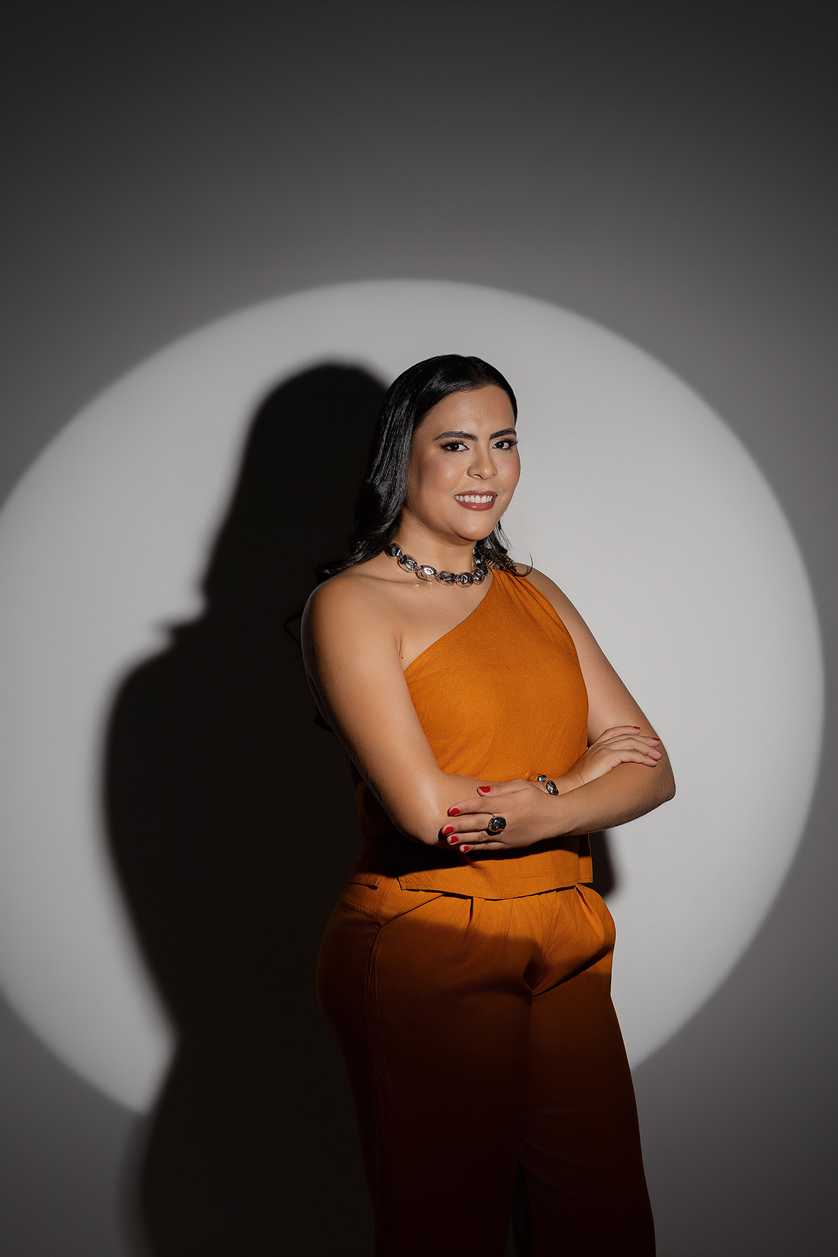 graciele cruz, advogada, ensaio fotográfico, posicionamento profissional, foto estudio, estudio fotográfico em xinguara, flavio marques, fotografias, ensaio feminino, casamento, aniversario, luz, poses ideias, ideias fotos, fotos advogada