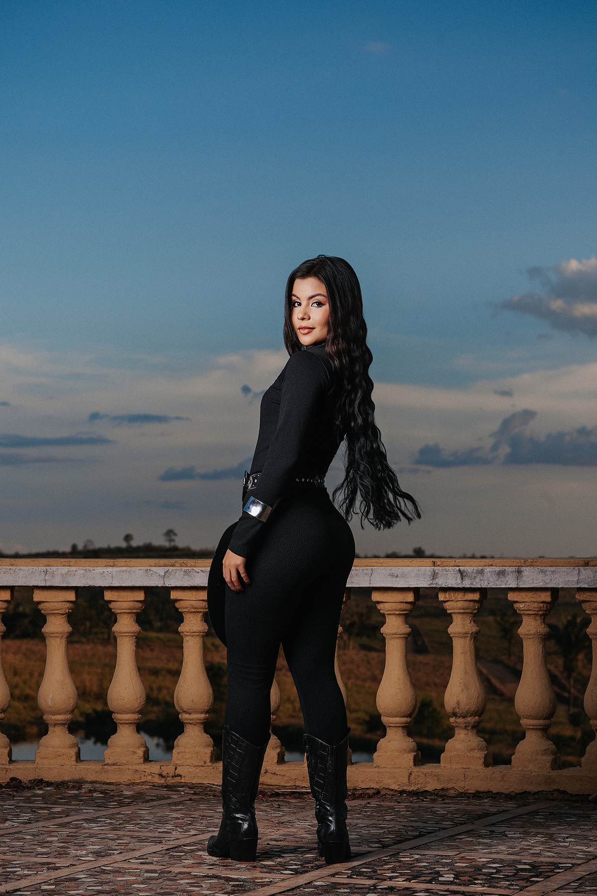 Clara Mello, ensaio fotográfico, sessão fotográfica, rainha fax, fotos ensaio, ideias fotos, ideias estudio, fotos criativas, sessão externa, criativa, fotos country, ensaio cavalos, candidata rainha fax, fax 2026, baile rainha fax