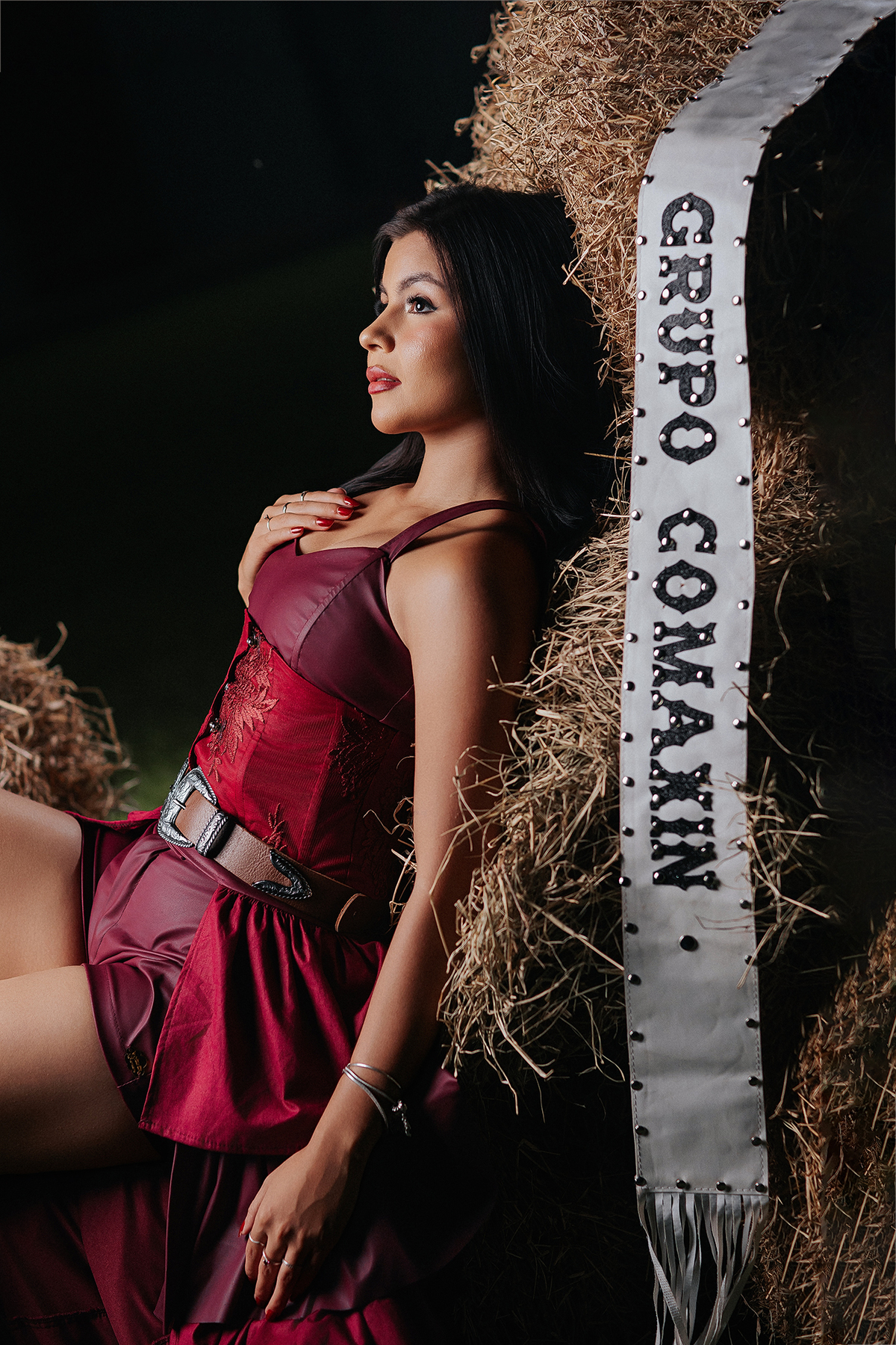 Clara Mello, ensaio fotográfico, sessão fotográfica, rainha fax, fotos ensaio, ideias fotos, ideias estudio, fotos criativas, sessão externa, criativa, fotos country, ensaio cavalos, candidata rainha fax, fax 2026, baile rainha fax