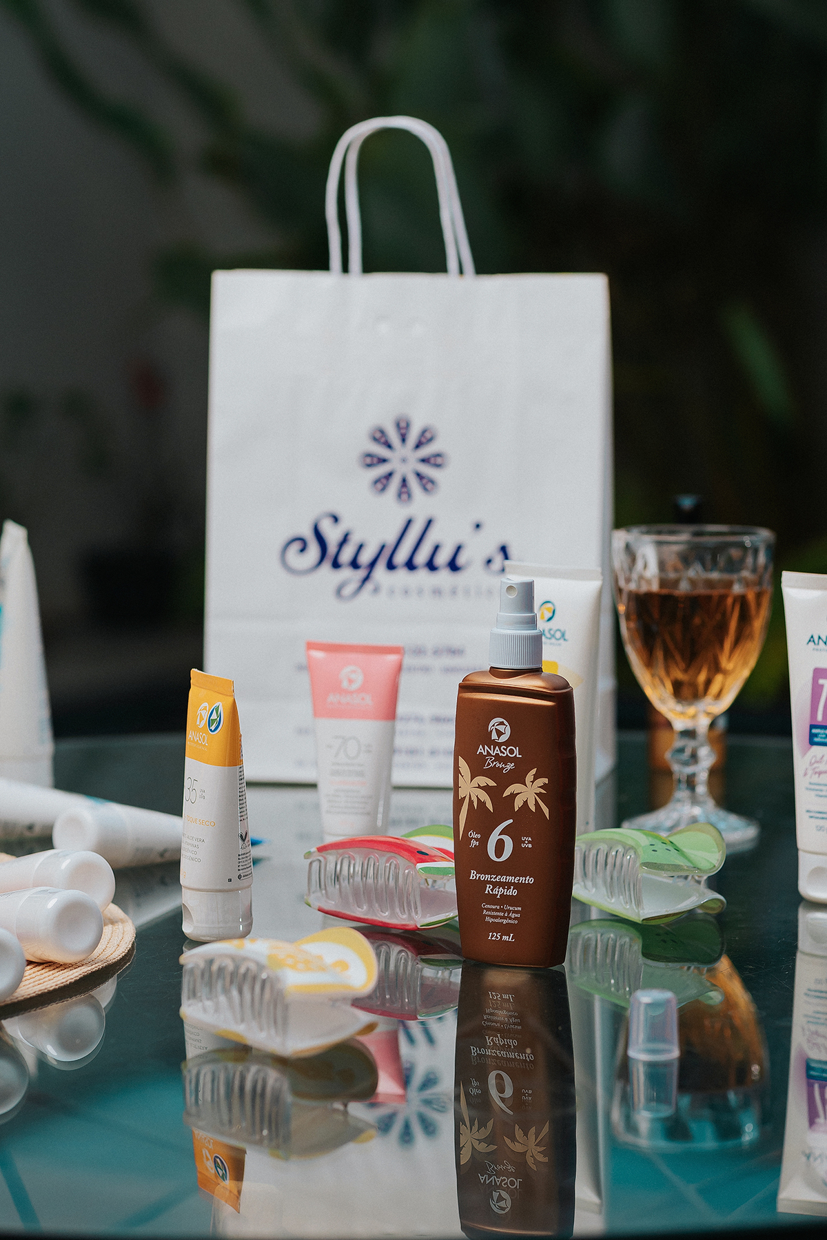 Manuela Silveira, Styllus Cosméticos, Xinguara, piscina, verão, fotos criativas verão, fotos verão, fotos piscina, ensaio piscina, ensaio fotográfico, produtos, cabelo, maquiagem, styllus, flaviomarquesfotografias,