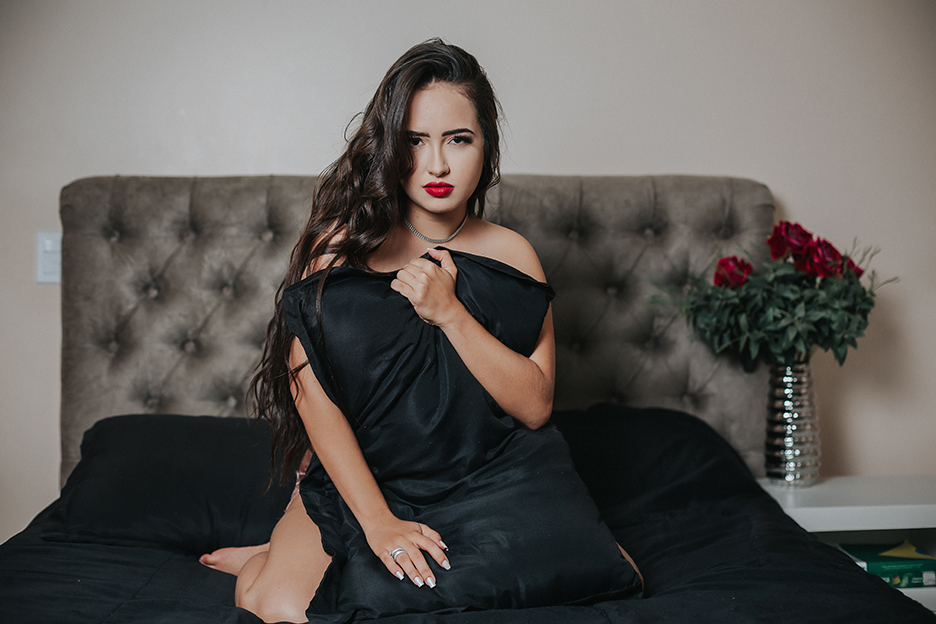 ensaio flavio marques, fotos flavio, flaviomarques, fotografo xinguara, whatsapp fotografo, flavio, mulher, vestido, bandana, sensual, aniversário, parede, pose, blogueira, tumblr, xinguara, rio maria, agua azul