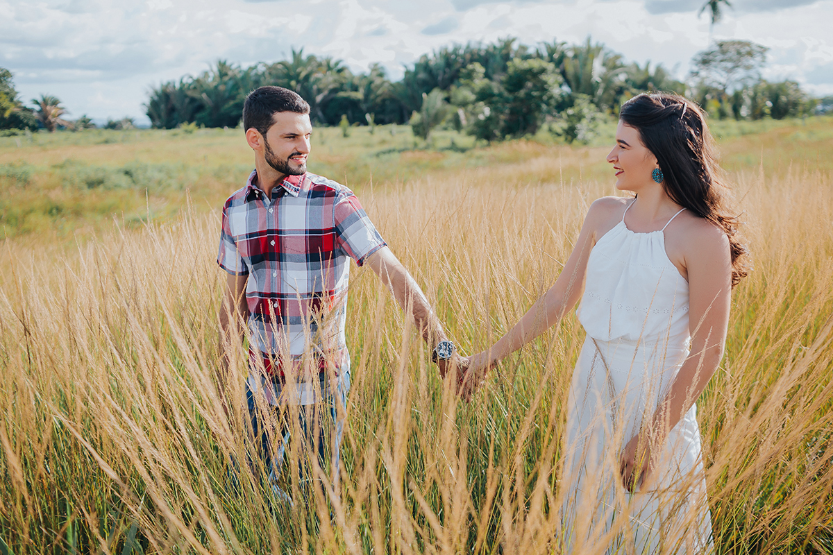 ensaio casal, fotos, casal, criativo, fotos, noivos, noiva, vestido, fotos noivos, sorriso, fotos casal tumblr, fotos tumblr, criativos, flavio marques, xinguara, sorrisos, noivos, maquiagem, romantico, inspiração, fotos lindas
