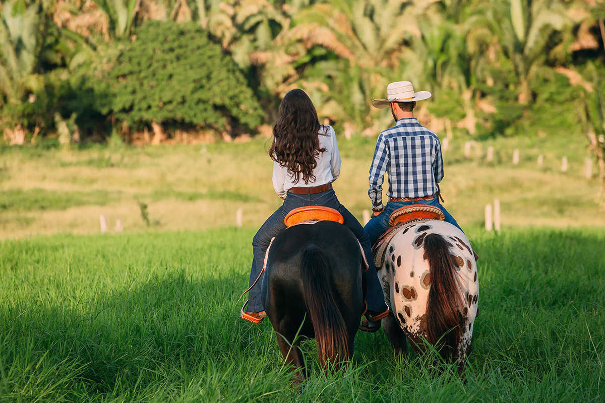 ensaio casal, fotos, casal, criativo, fotos, noivos, noiva, vestido, fotos noivos, sorriso, fotos casal tumblr, fotos tumblr, criativos, flavio marques, xinguara, sorrisos, noivos, maquiagem, romantico, inspiração, fotos lindas