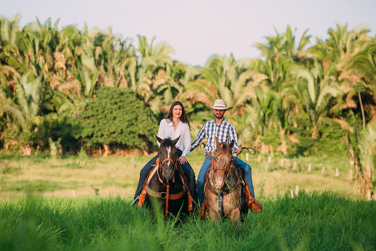 ensaio casal, fotos, casal, criativo, fotos, noivos, noiva, vestido, fotos noivos, sorriso, fotos casal tumblr, fotos tumblr, criativos, flavio marques, xinguara, sorrisos, noivos, maquiagem, romantico, inspiração, fotos lindas