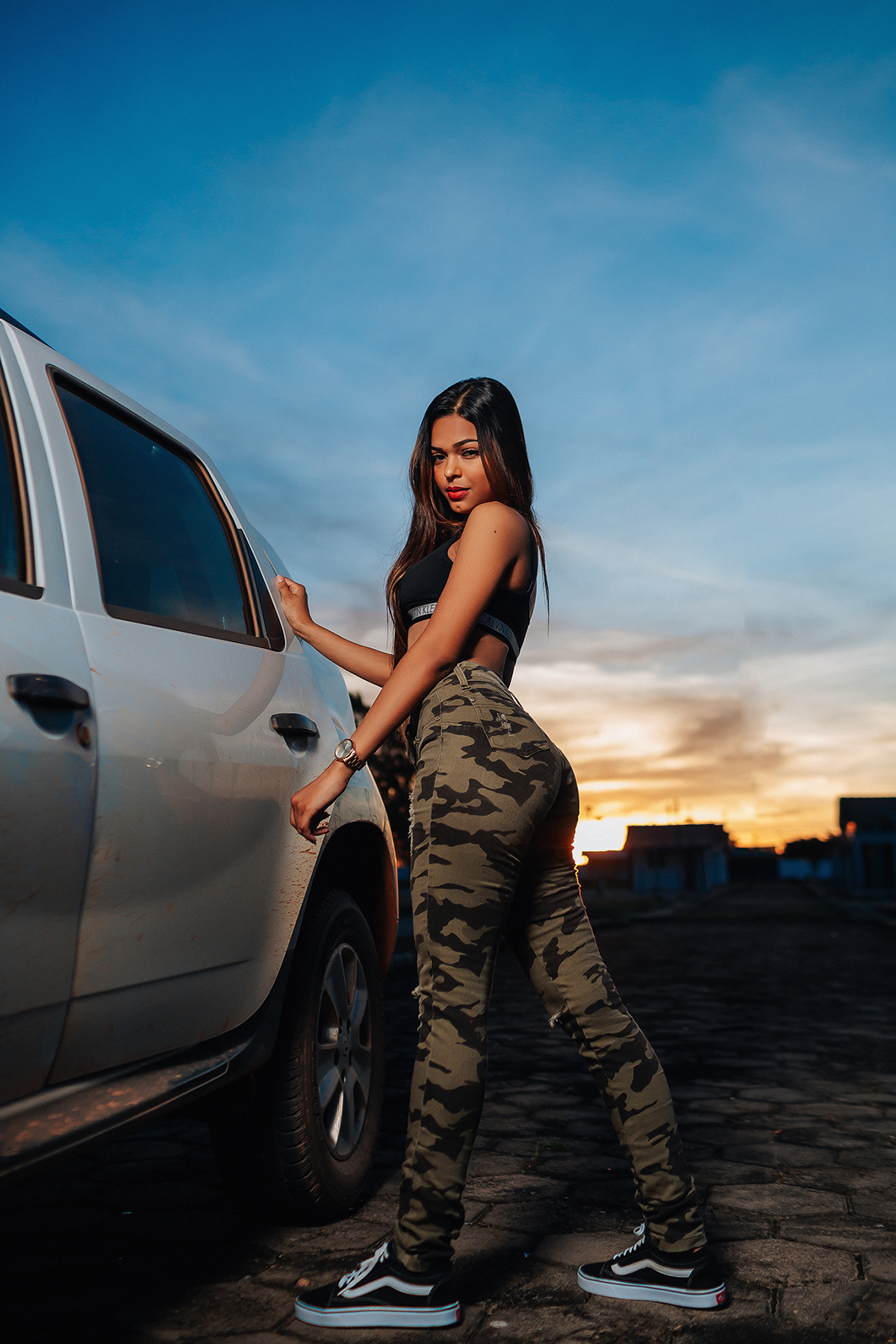 flaviomarques, flávio marques, xinguara, fotógrafo, fotos criativas, tumblr, blogueira, funk, dançarina, xinguara, ensaio feminino, sexy, mulheres, inspo, inspiração, ideias, short, céu azul, sorriso, flávio marques fotógrafo, xinguara