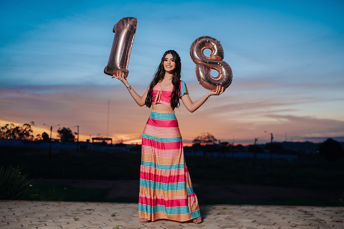 flávio marques, fotos criativas, xinguara, fotógrafo, maria eduarda, aniversário, fotos tumblr, fotos criativas, fotos sozinha, ideias de fotos, fotos meninas, 18anos, ideias, fumaça, por do sol, sol, flávio marques, fotografo