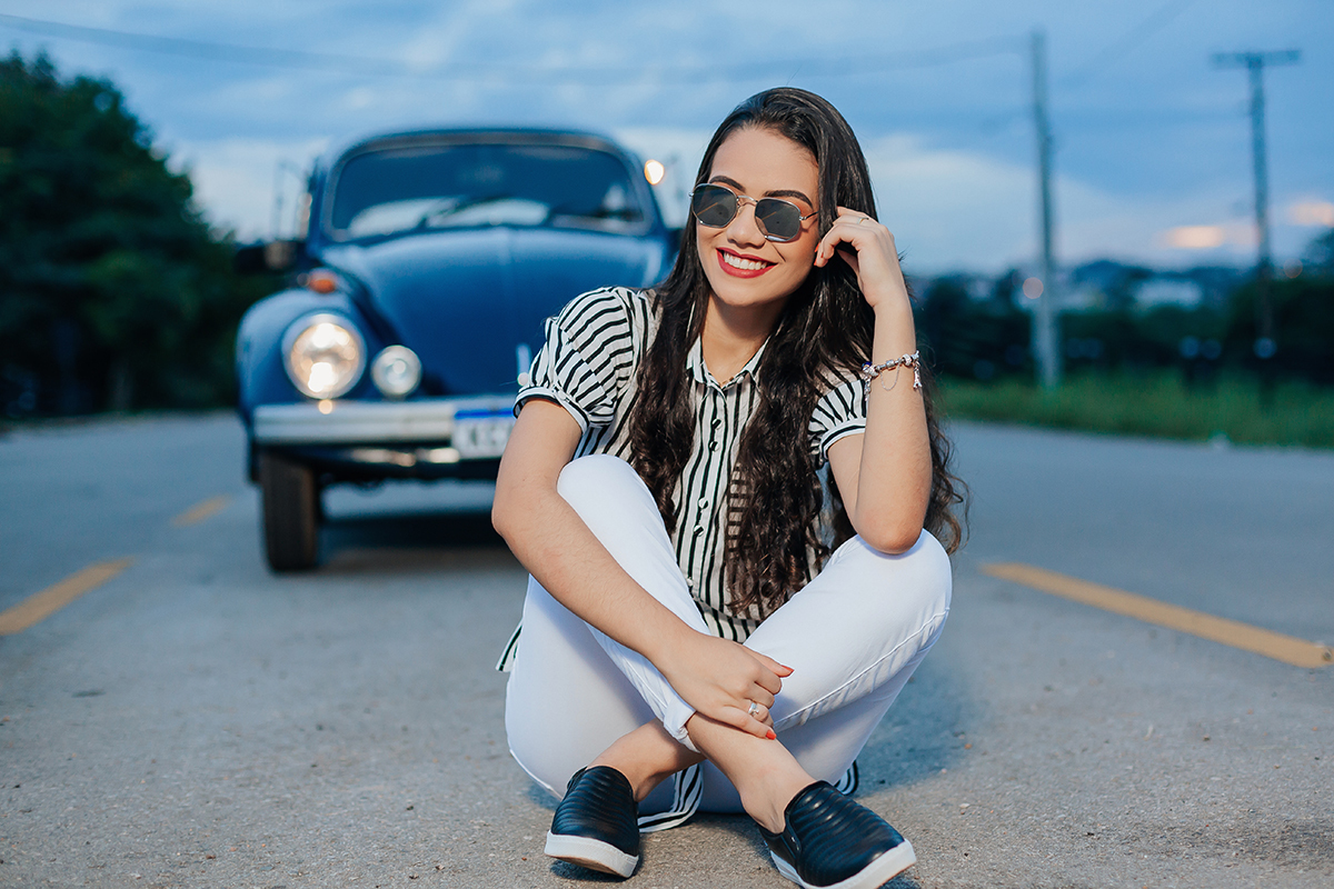 flávio marques, xinguara, fotos, aniversário, fotos 18 anos, ensaio externo, fotos tumblr, fotos criativas, amigas, fotos com amigas, 18anos, ensaio inspiração, inspiração, sorriso, fusca, carro antigo, xinguara, flávio marques fotógrafo, xinguara
