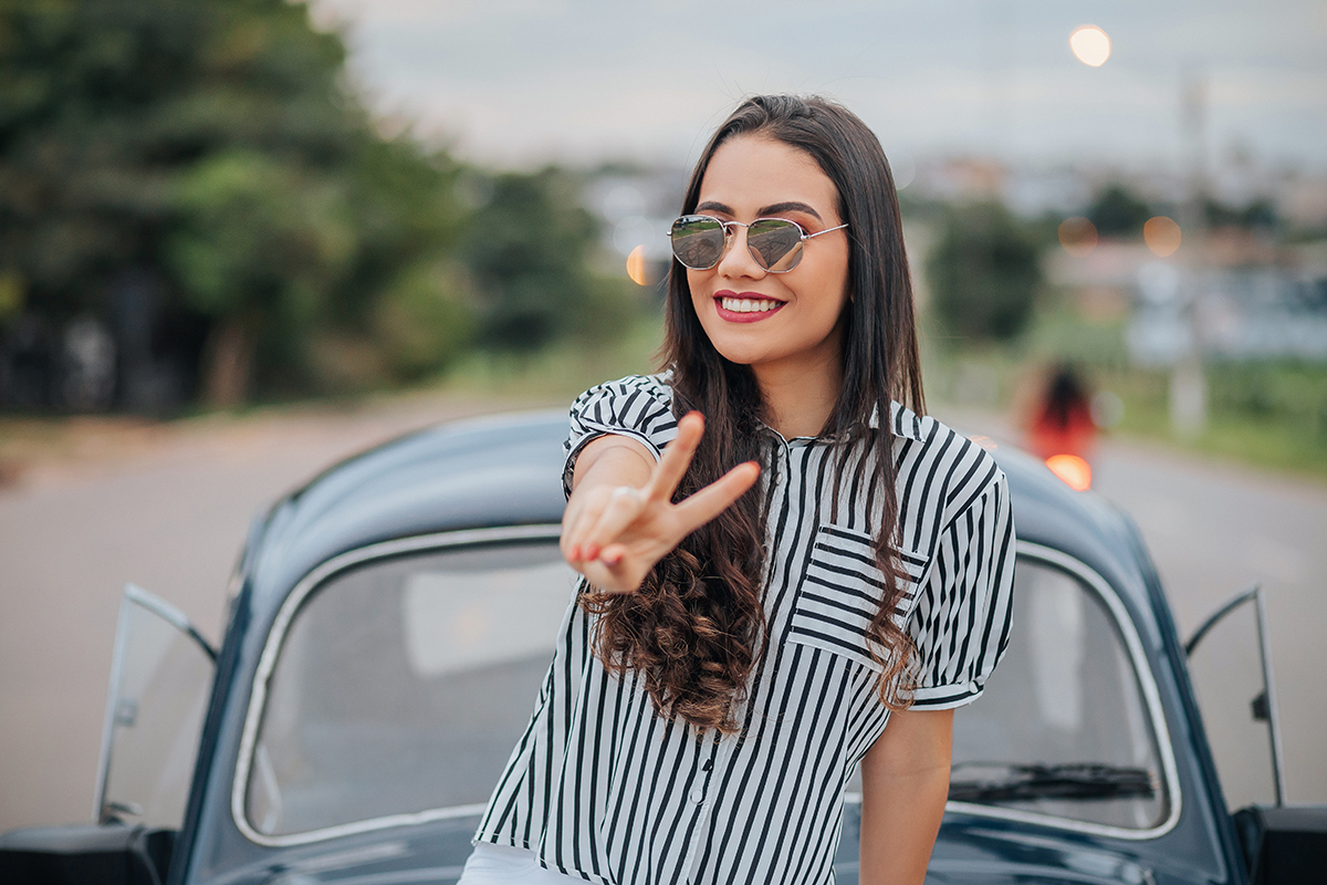 flávio marques, xinguara, fotos, aniversário, fotos 18 anos, ensaio externo, fotos tumblr, fotos criativas, amigas, fotos com amigas, 18anos, ensaio inspiração, inspiração, sorriso, fusca, carro antigo, xinguara, flávio marques fotógrafo, xinguara