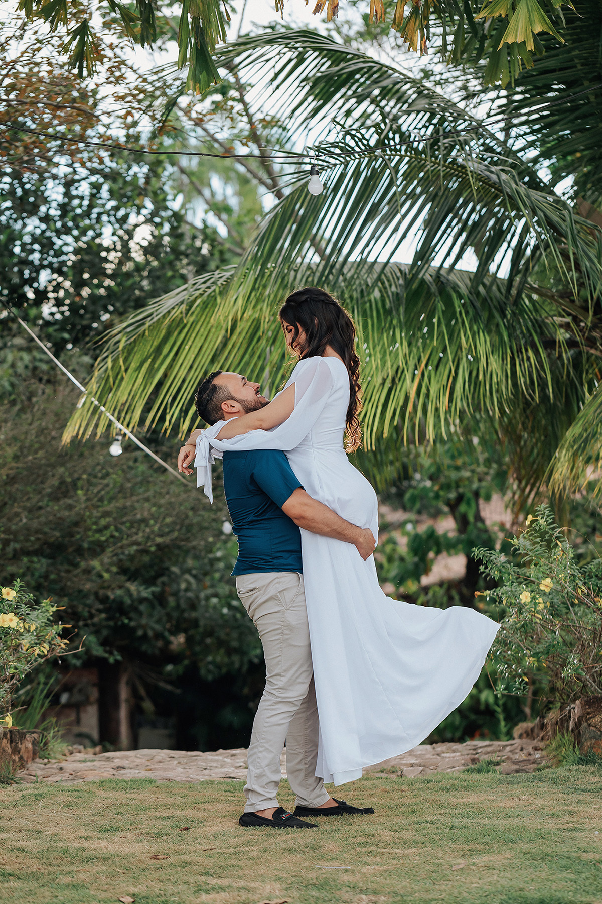 pré-casamento, tucumã, noivos, noiva, sorriso, vestido, inspiração, vestido noiva, maquiagem, noivas, casal, apaixonados, wedding, instagram, flavio, marques, fotografo, tucumã, ourilândia, pará, fotos, casais, amor, familia, sol