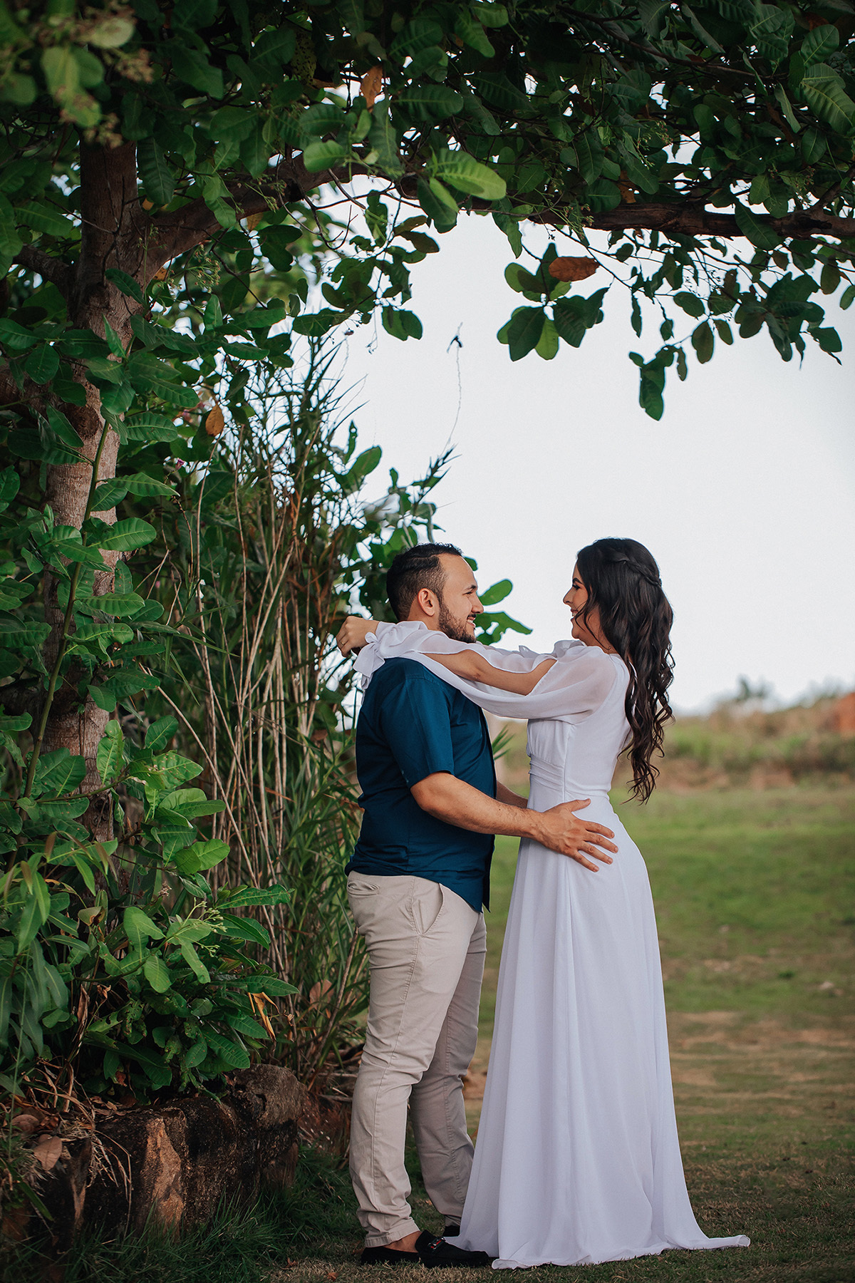 pré-casamento, tucumã, noivos, noiva, sorriso, vestido, inspiração, vestido noiva, maquiagem, noivas, casal, apaixonados, wedding, instagram, flavio, marques, fotografo, tucumã, ourilândia, pará, fotos, casais, amor, familia, sol