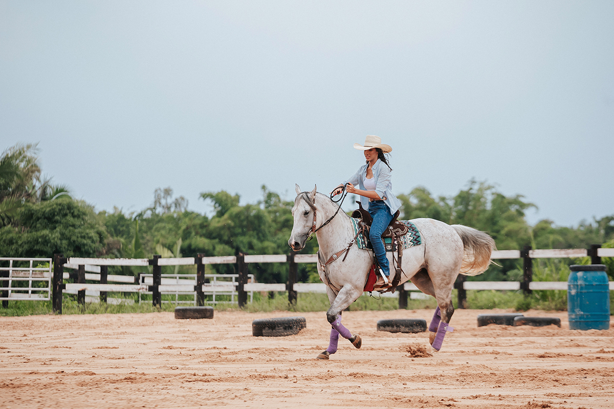 flavio, marques, aniversario, 15 anos, gabrielly, externo, chuva, ensaio, fotos, criativas, debutante, xinguara, aniversario, make, look, country, terere, ensaio, fazenda, debutante, cavalo, fotos, flavio, marques, fotografias, xinguara, pará
