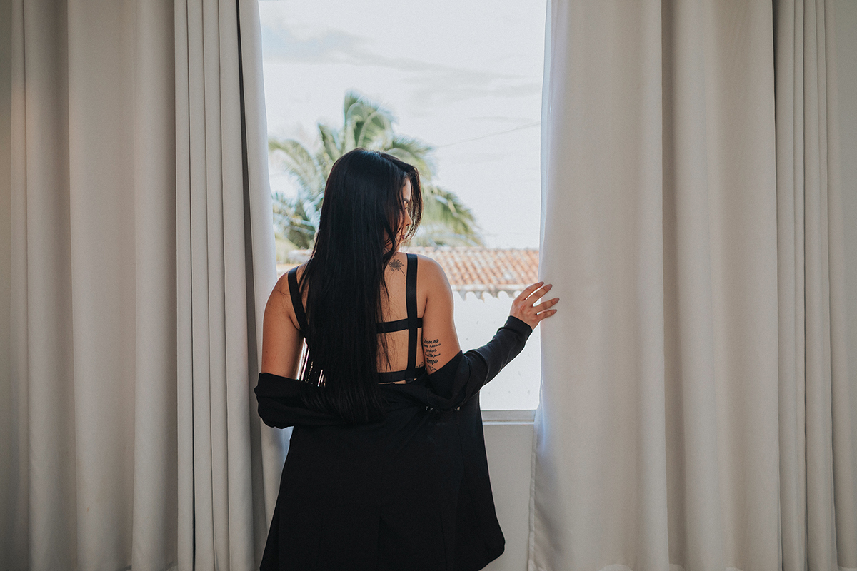 maira, carvalho, flaviomarquesfotografias, xinguara, fotografo, ourilândia, ensaio, aniversário, sensual, baloes, sorriso, vestido, vermelho, sexy, maira, fotos, inspiração, lifestyle, lingerie, sensual, feminino, ensaio, flaviomarquesfotografias